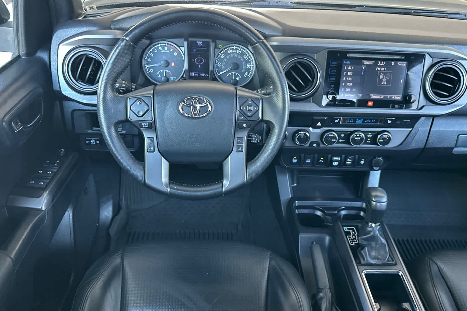 Thumbnail: 2019 Toyota Tacoma - 15