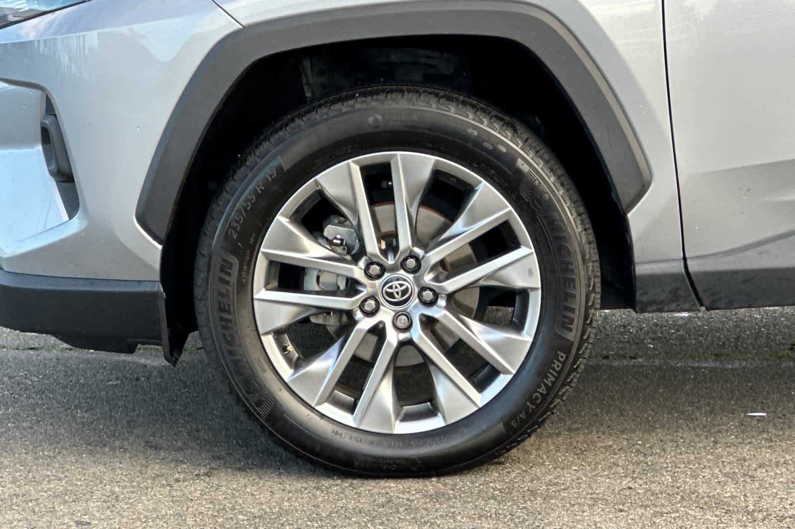 Thumbnail: 2022 Toyota RAV4 - 31