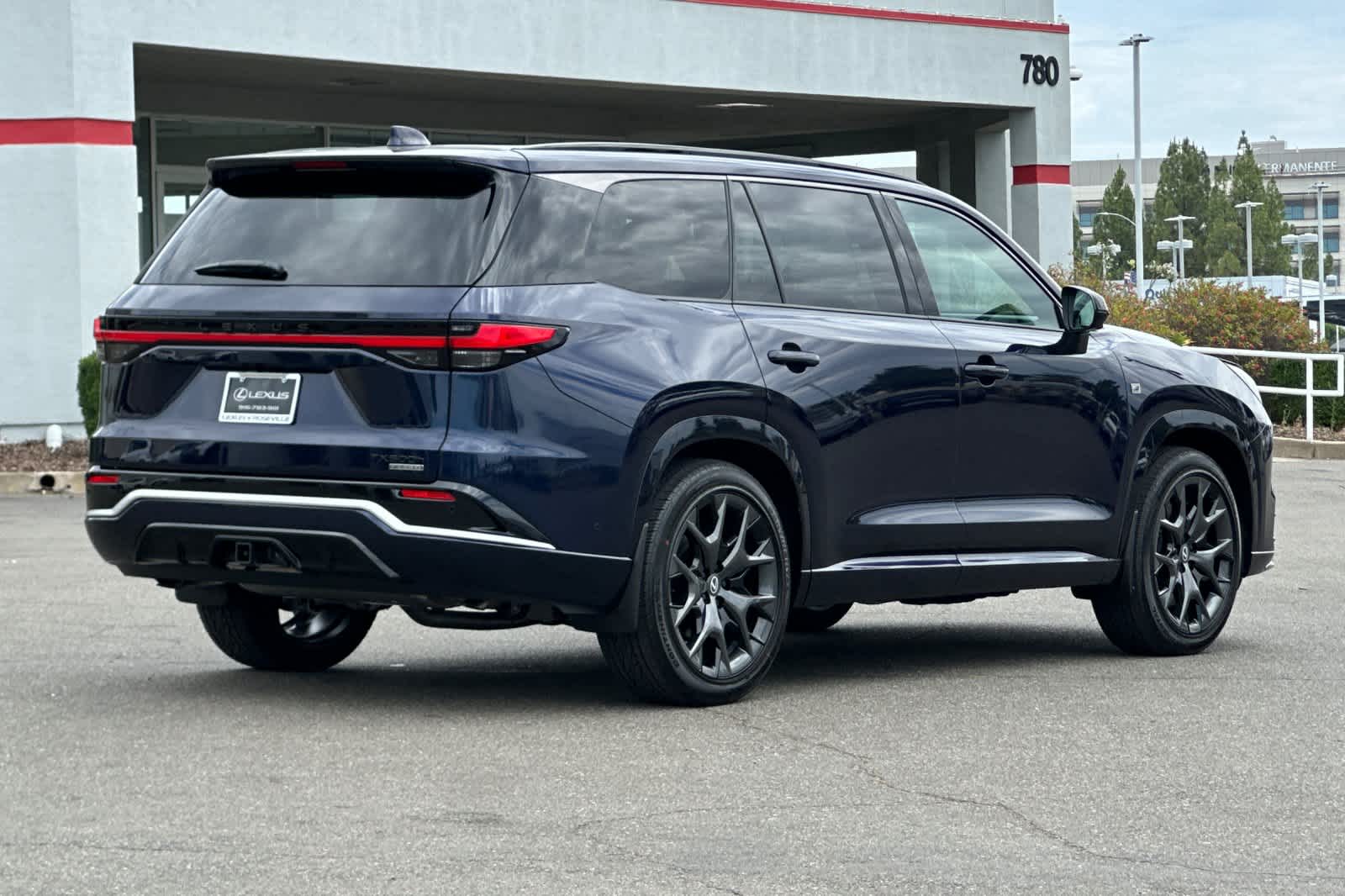 Thumbnail: 2026 Lexus TX - 2