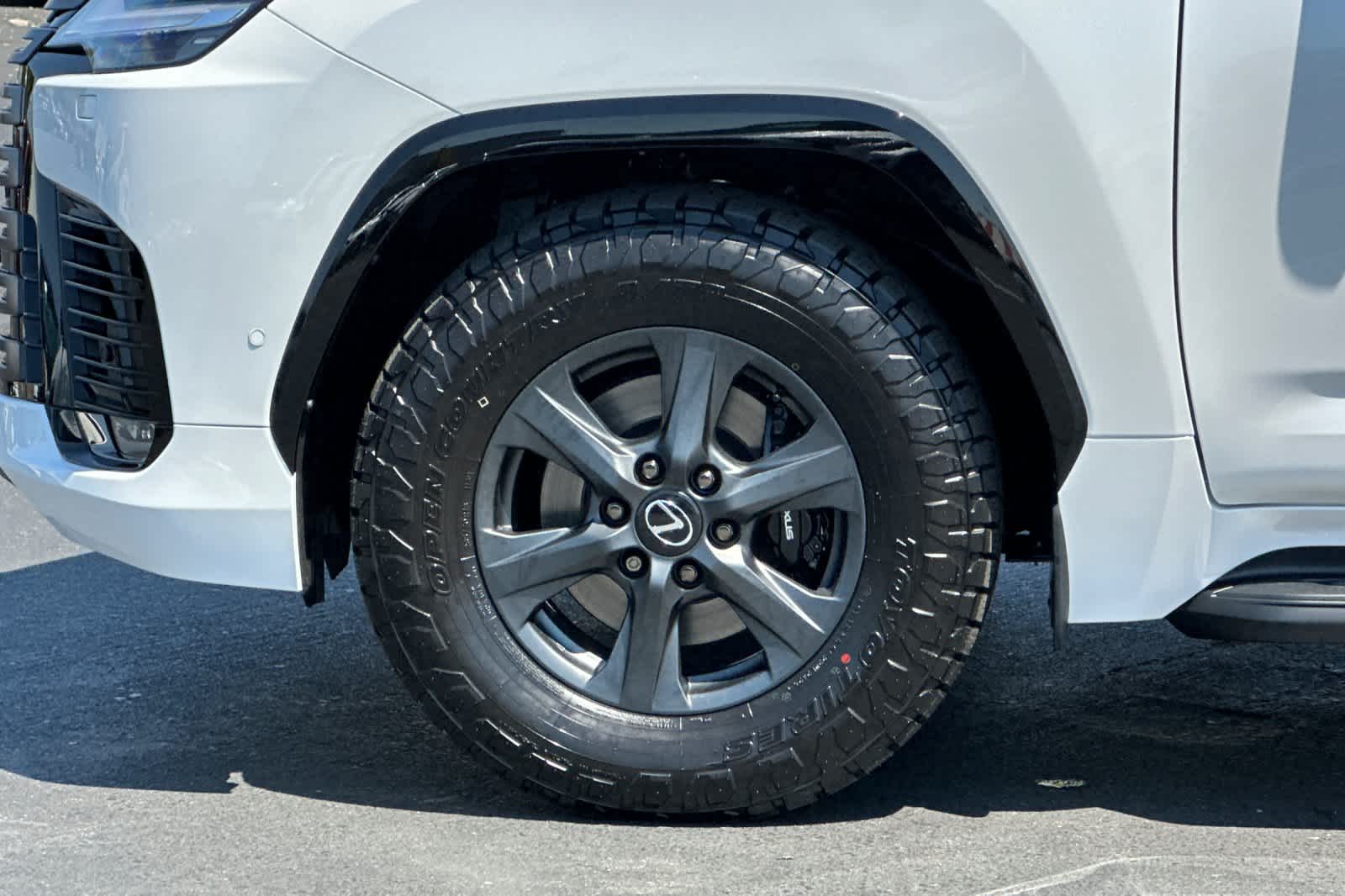Thumbnail: 2025 Lexus LX - 33