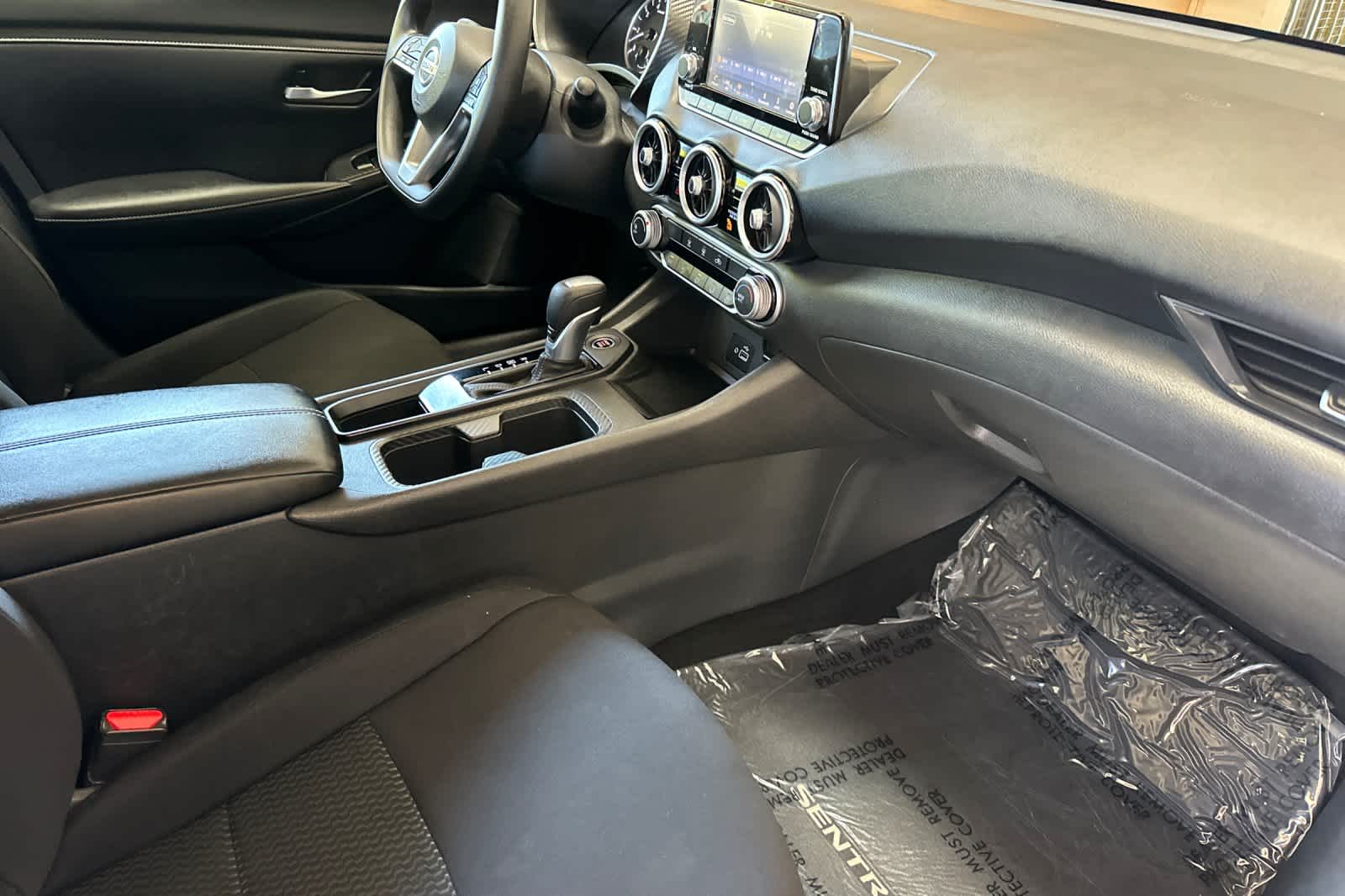 Thumbnail: 2021 Nissan Sentra - 15