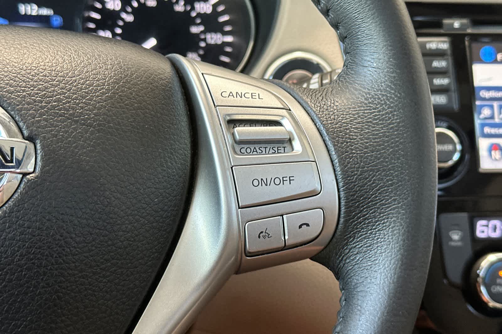 Thumbnail: 2016 Nissan Rogue - 28