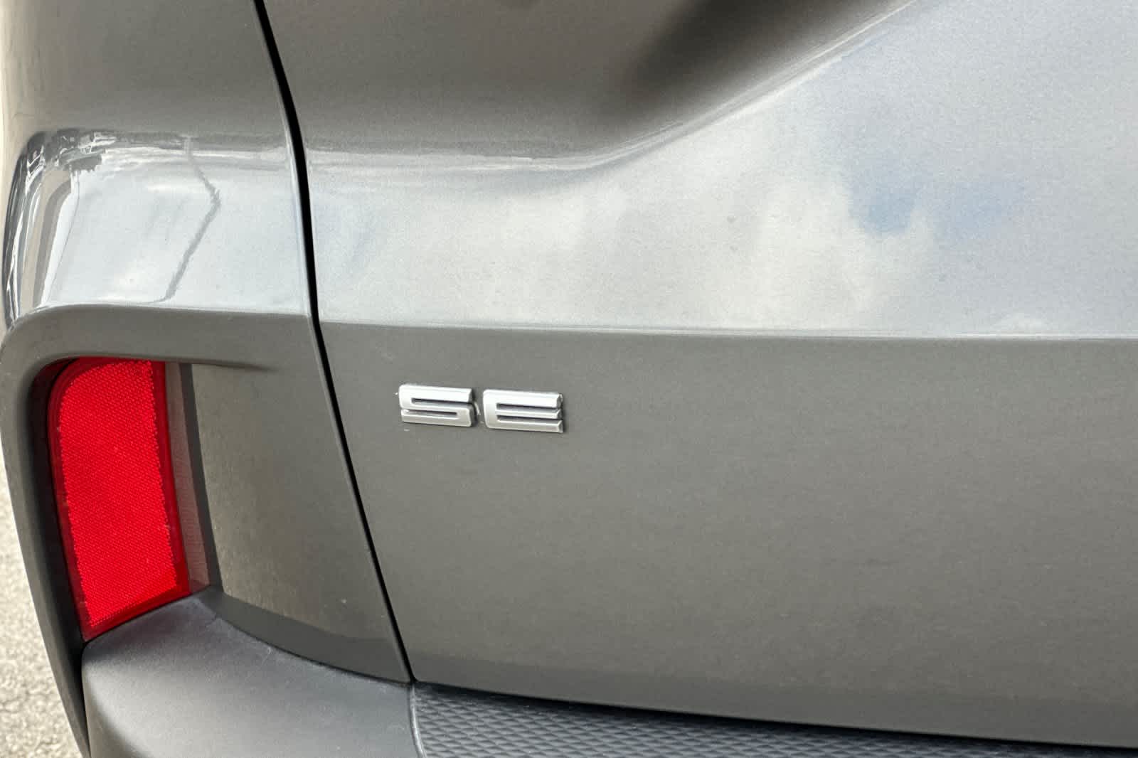 Thumbnail: 2022 Ford Escape - 31