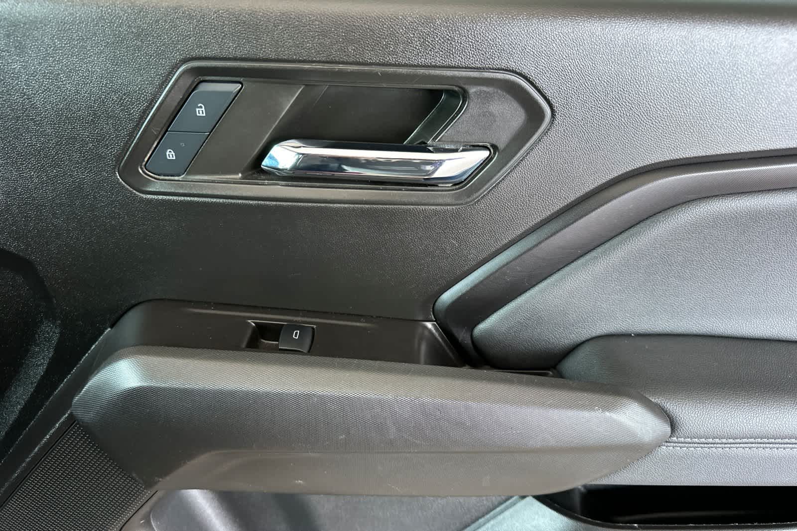 Thumbnail: 2024 GMC Canyon - 18