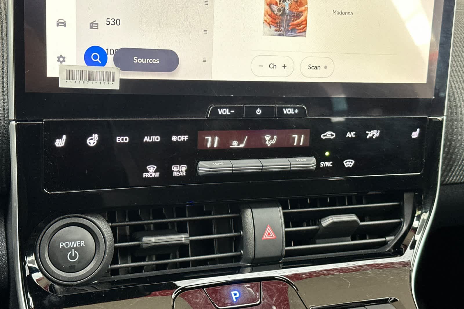 Thumbnail: 2023 Toyota bZ4X - 22