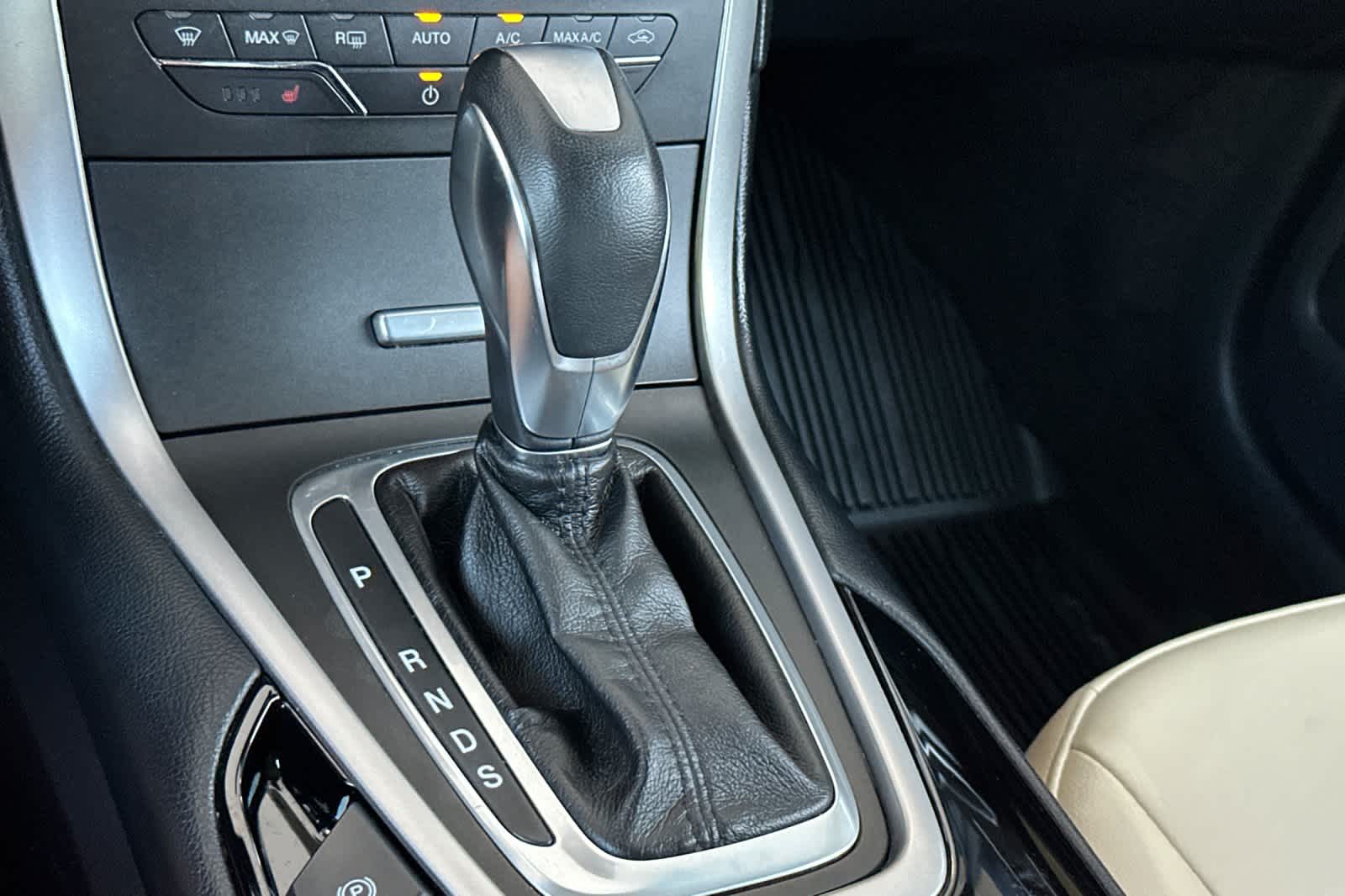 2018 Ford Edge SEL 24