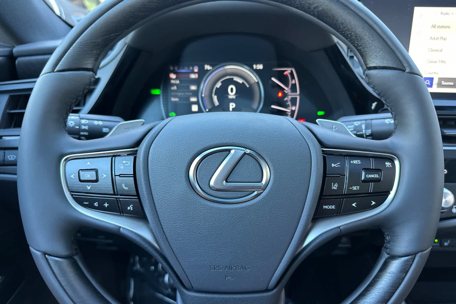 Thumbnail: 2025 Lexus ES - 25