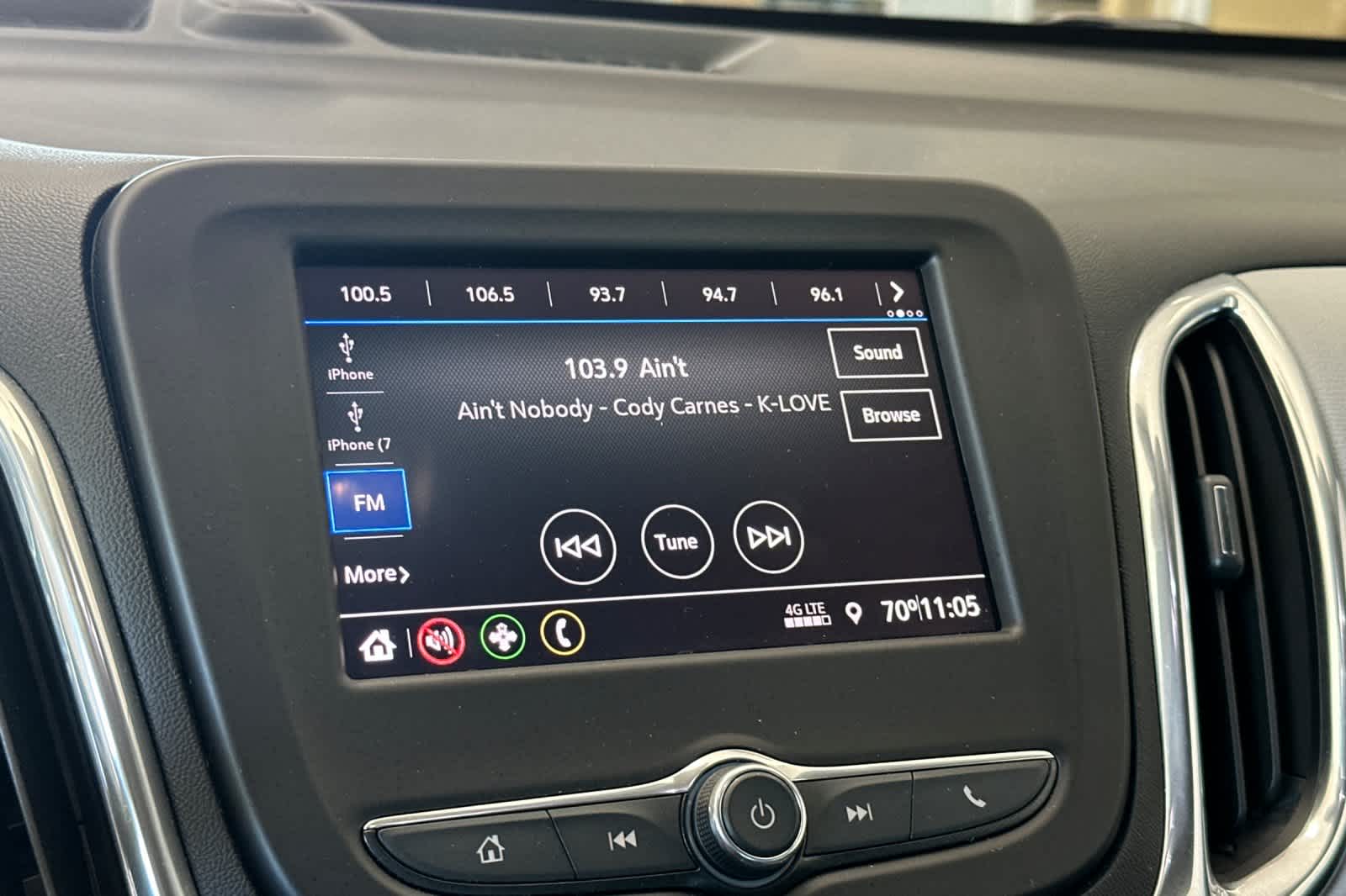 Thumbnail: 2020 Chevrolet Equinox - 20
