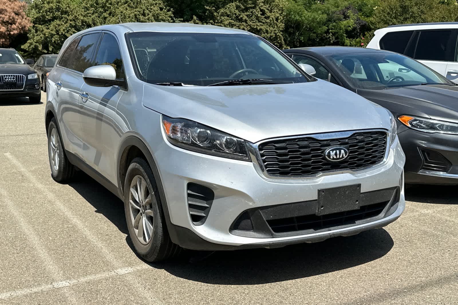 Thumbnail: 2019 Kia Sorento - 3
