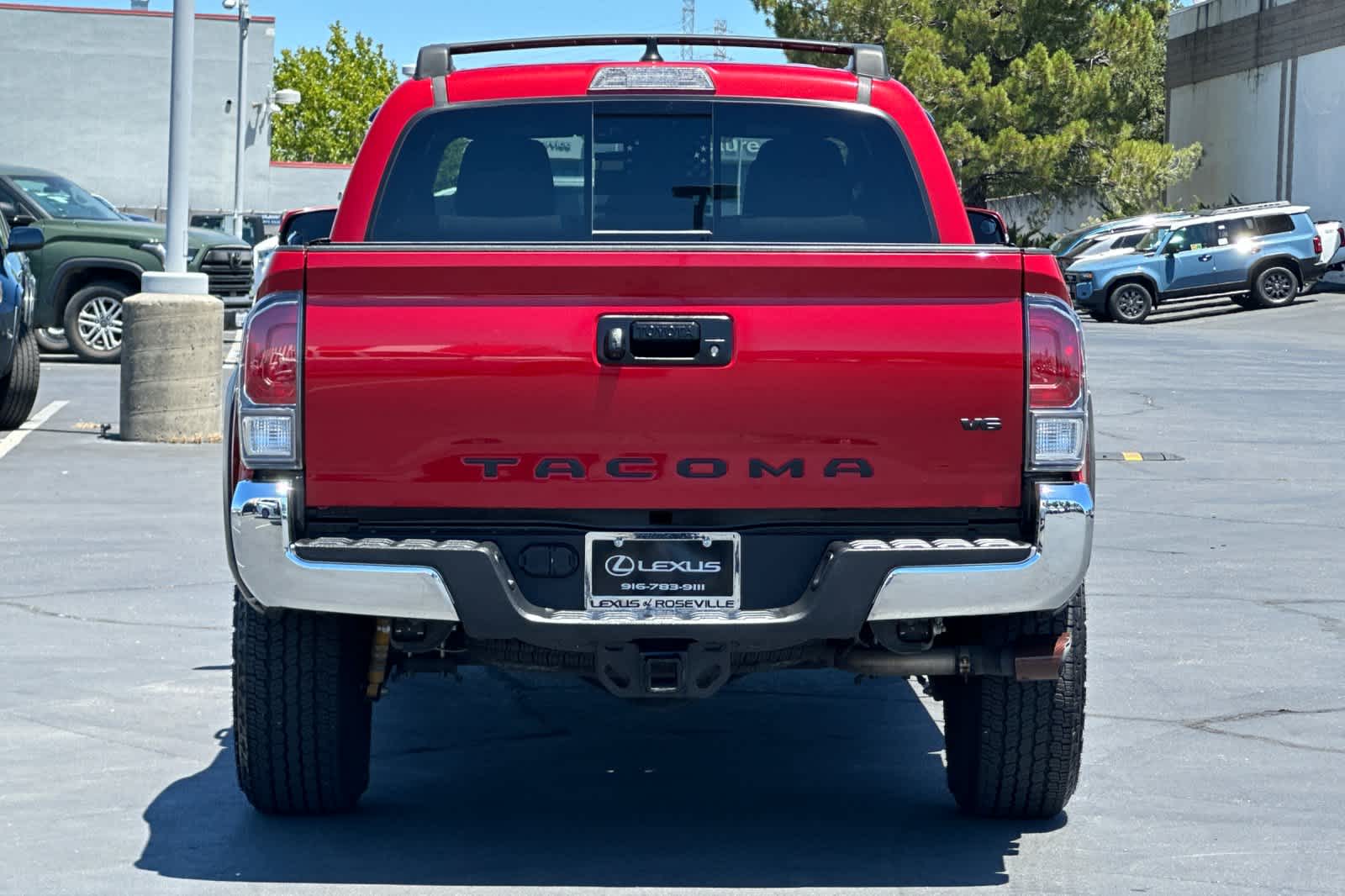 Thumbnail: 2023 Toyota Tacoma - 7