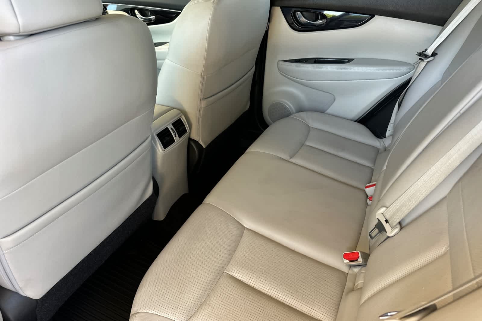 2018 Nissan Rogue Sport SL 4