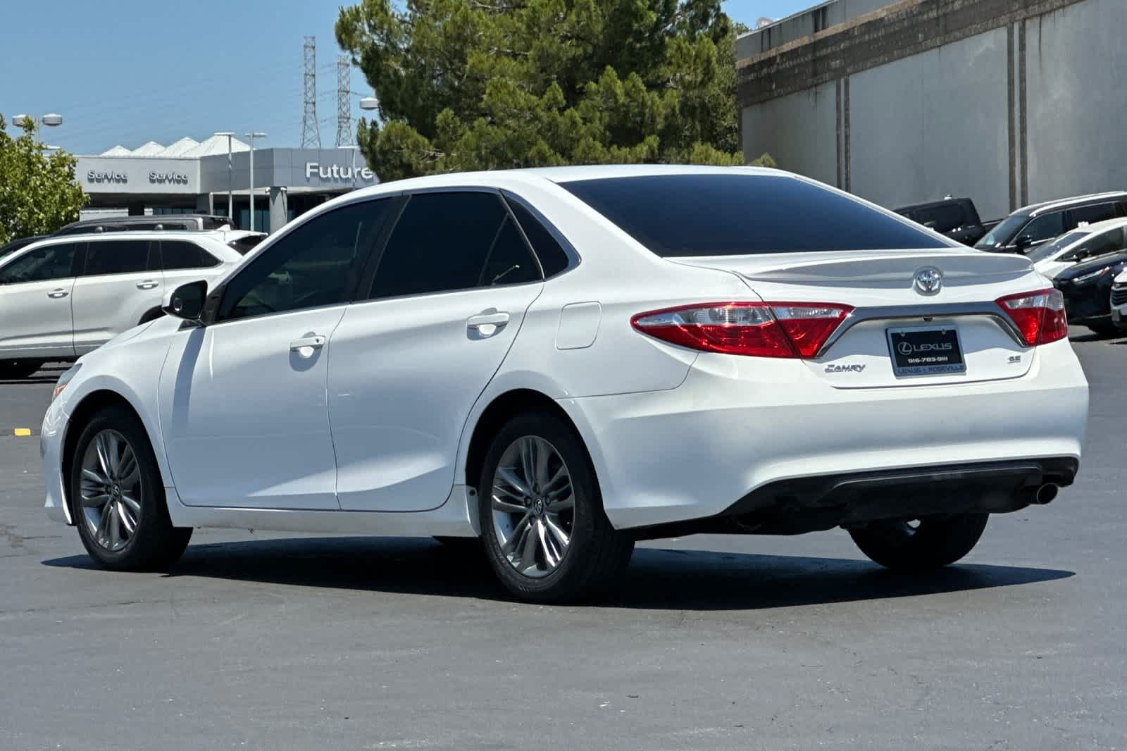 Thumbnail: 2016 Toyota Camry - 7