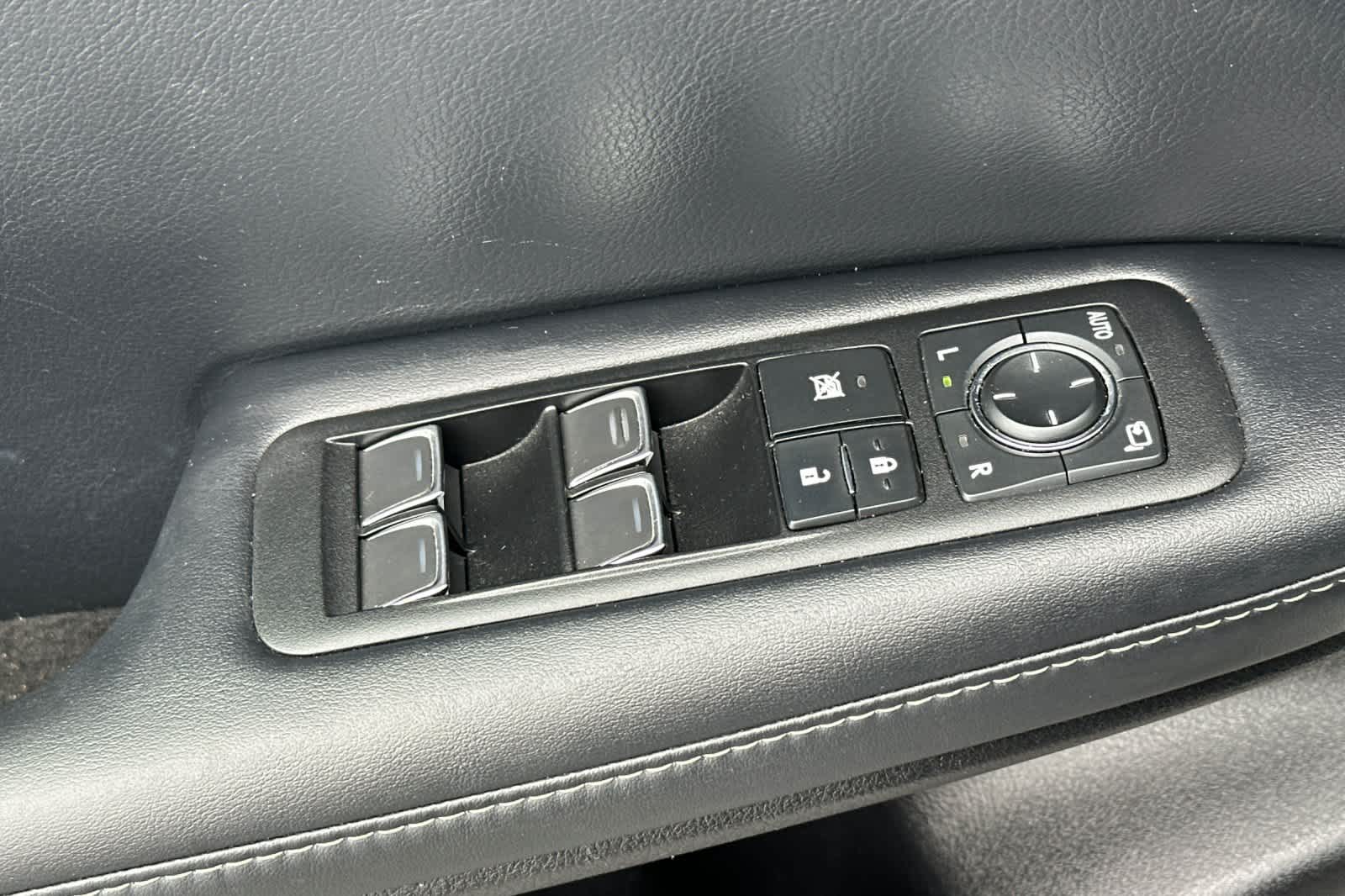 Thumbnail: 2022 Lexus RX - 13