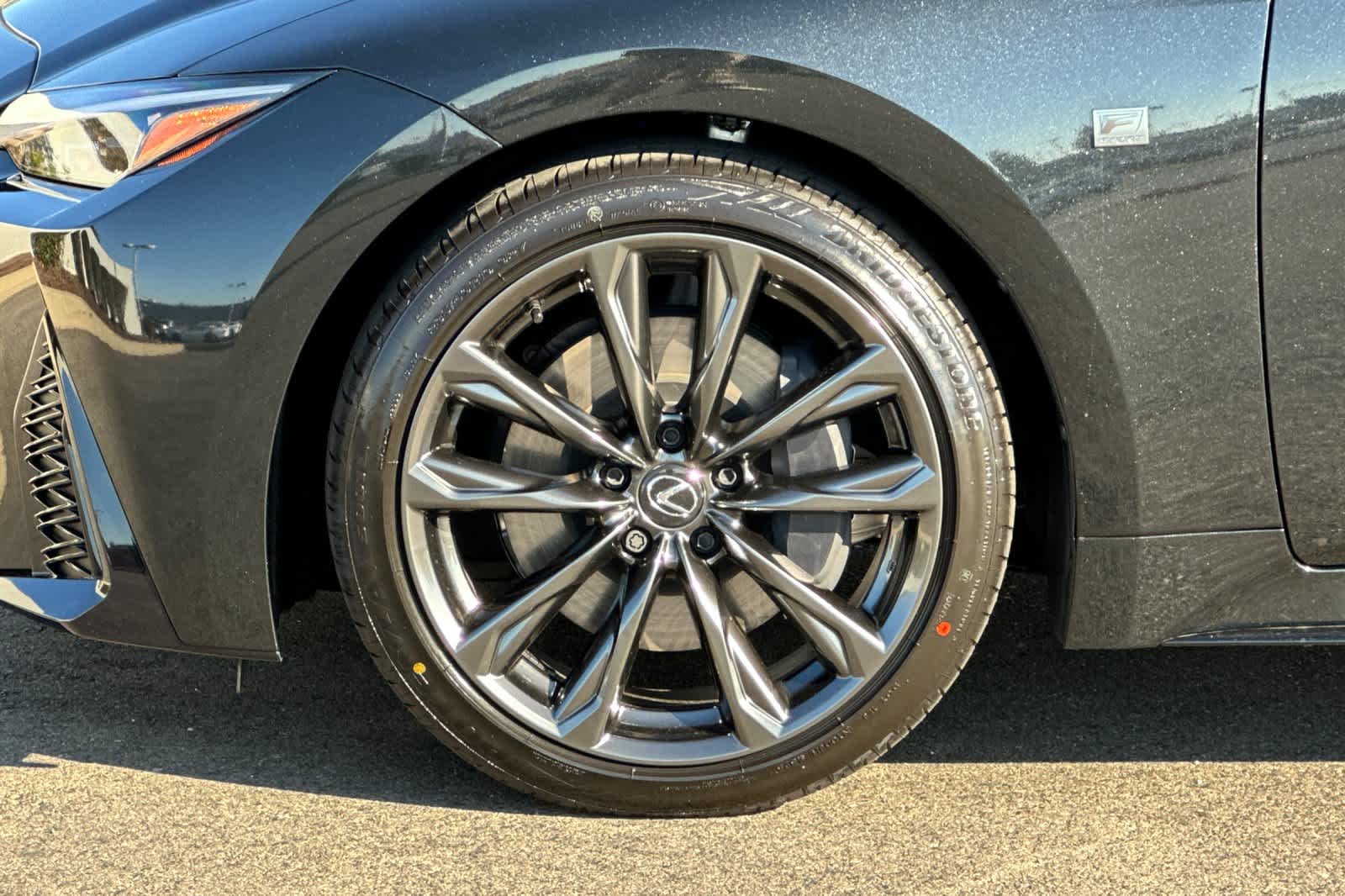 Thumbnail: 2025 Lexus IS - 30