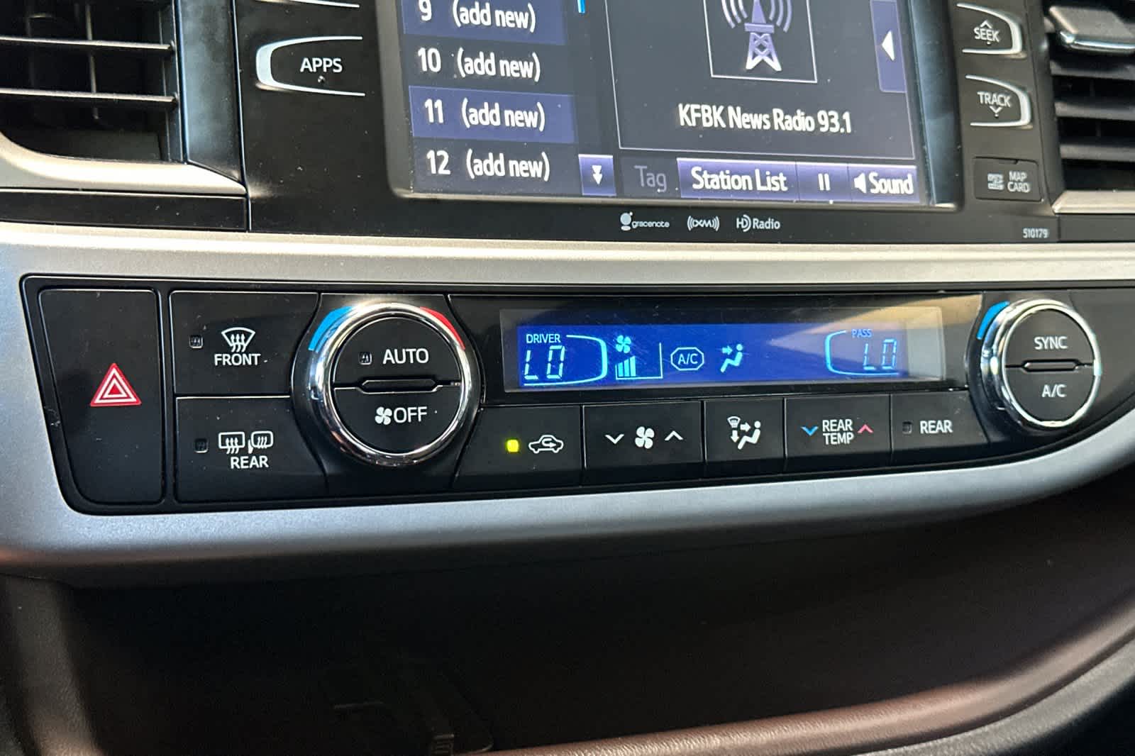 Thumbnail: 2018 Toyota Highlander - 22