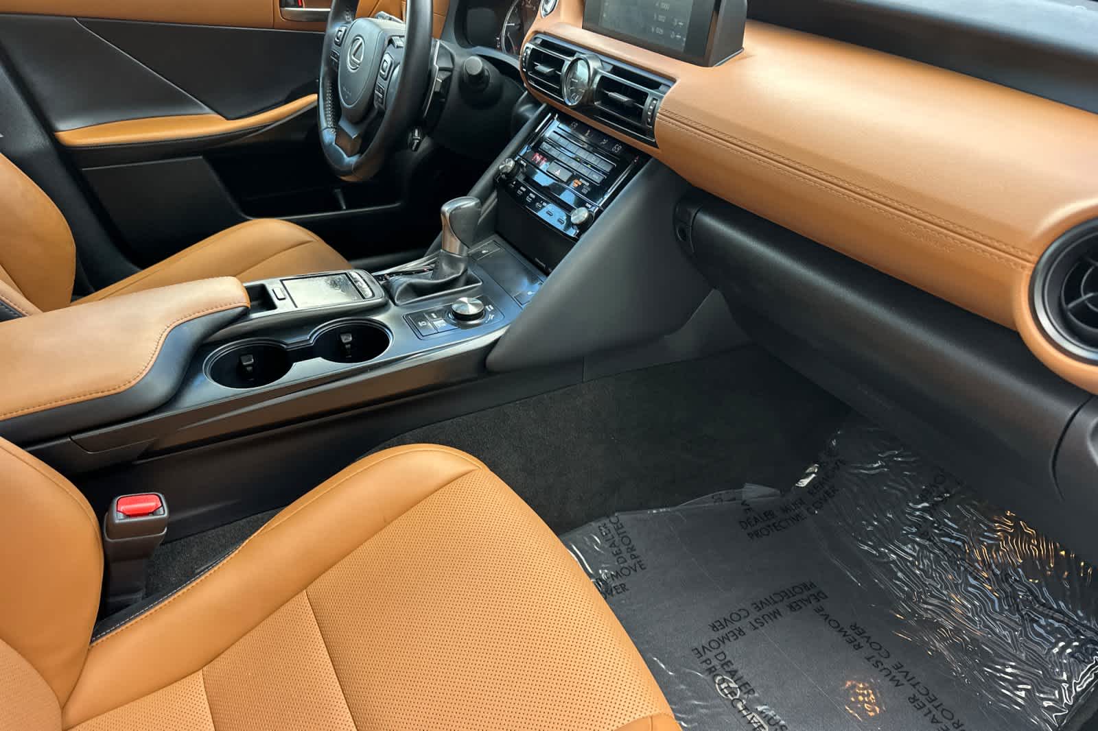 Thumbnail: 2024 Lexus IS - 16