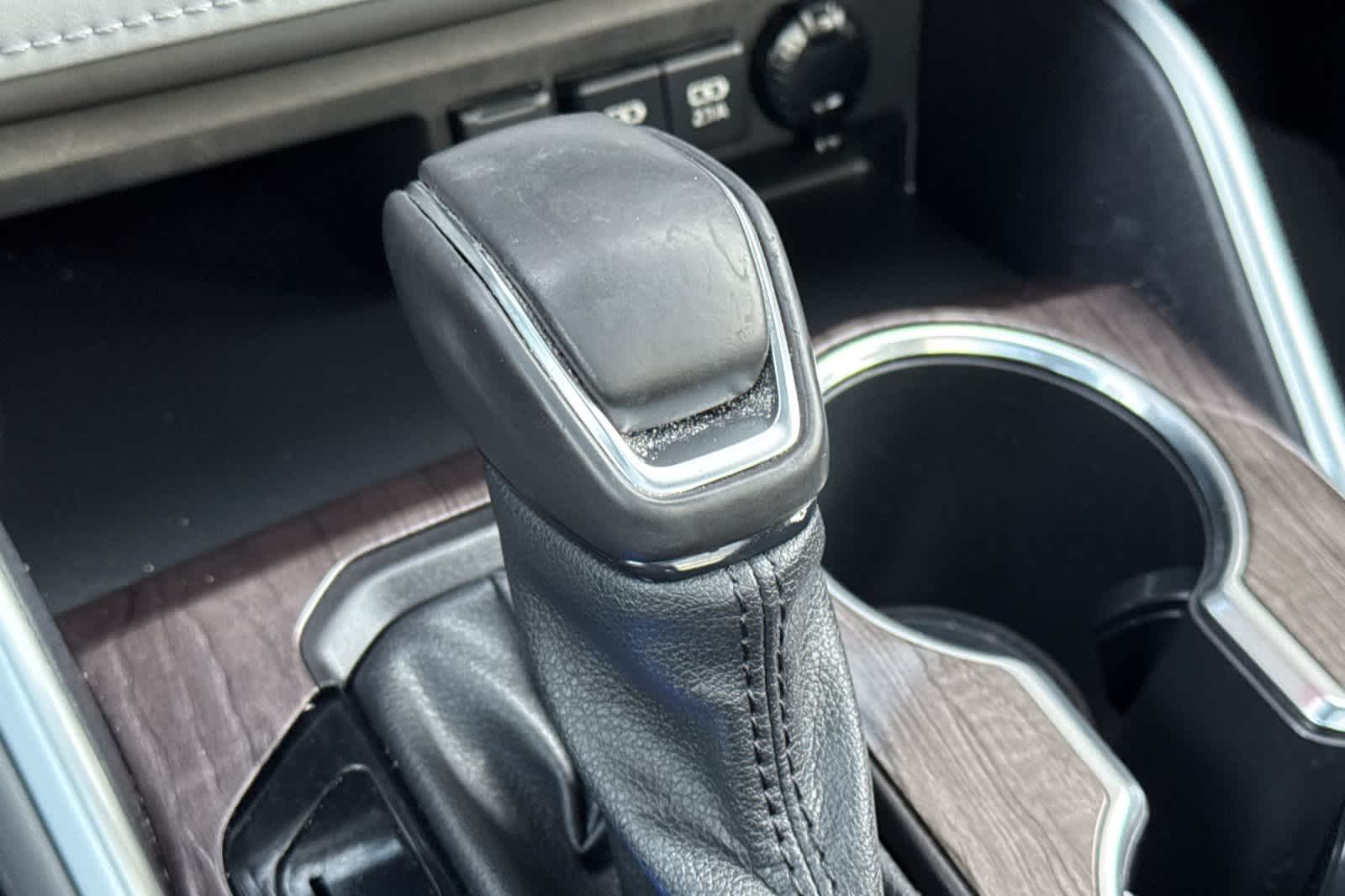 Thumbnail: 2021 Toyota Highlander - 24