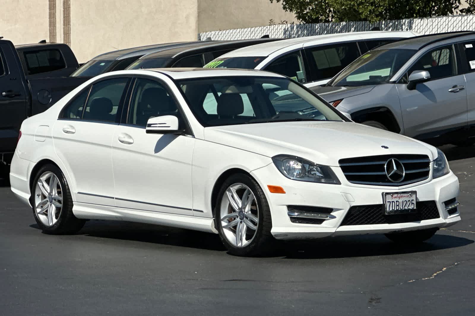 Thumbnail: 2014 Mercedes-Benz C-Class - 5