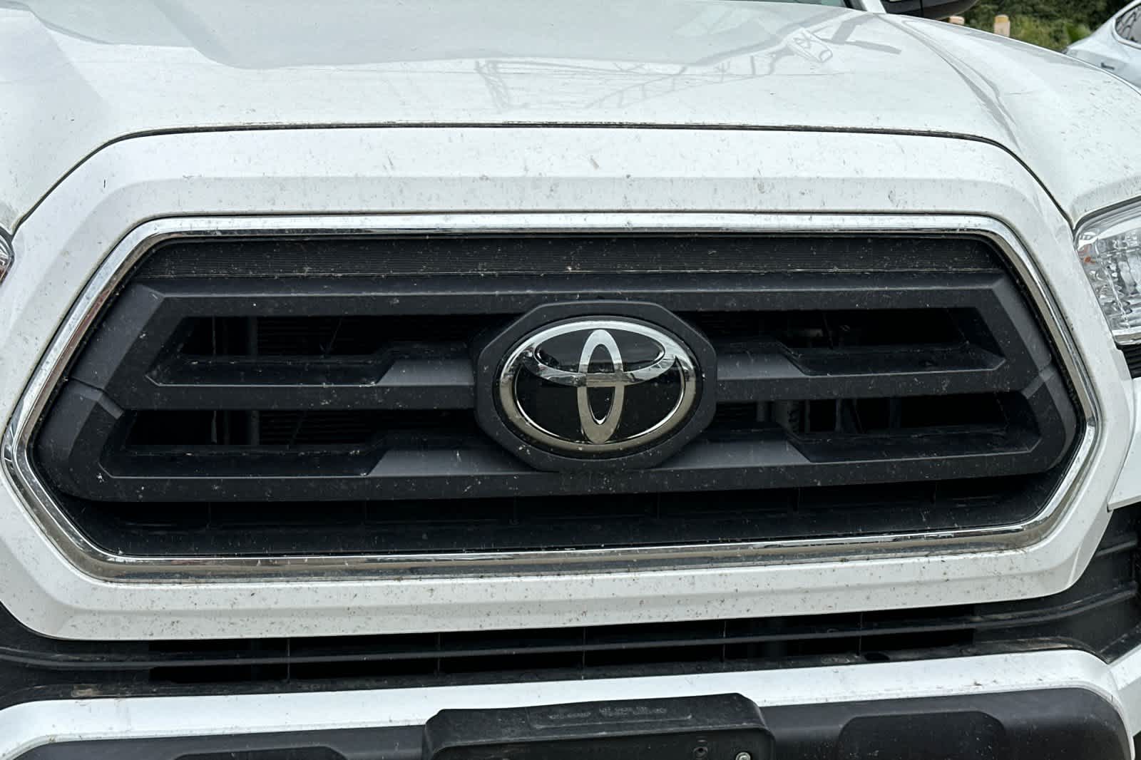 Thumbnail: 2022 Toyota Tacoma - 10