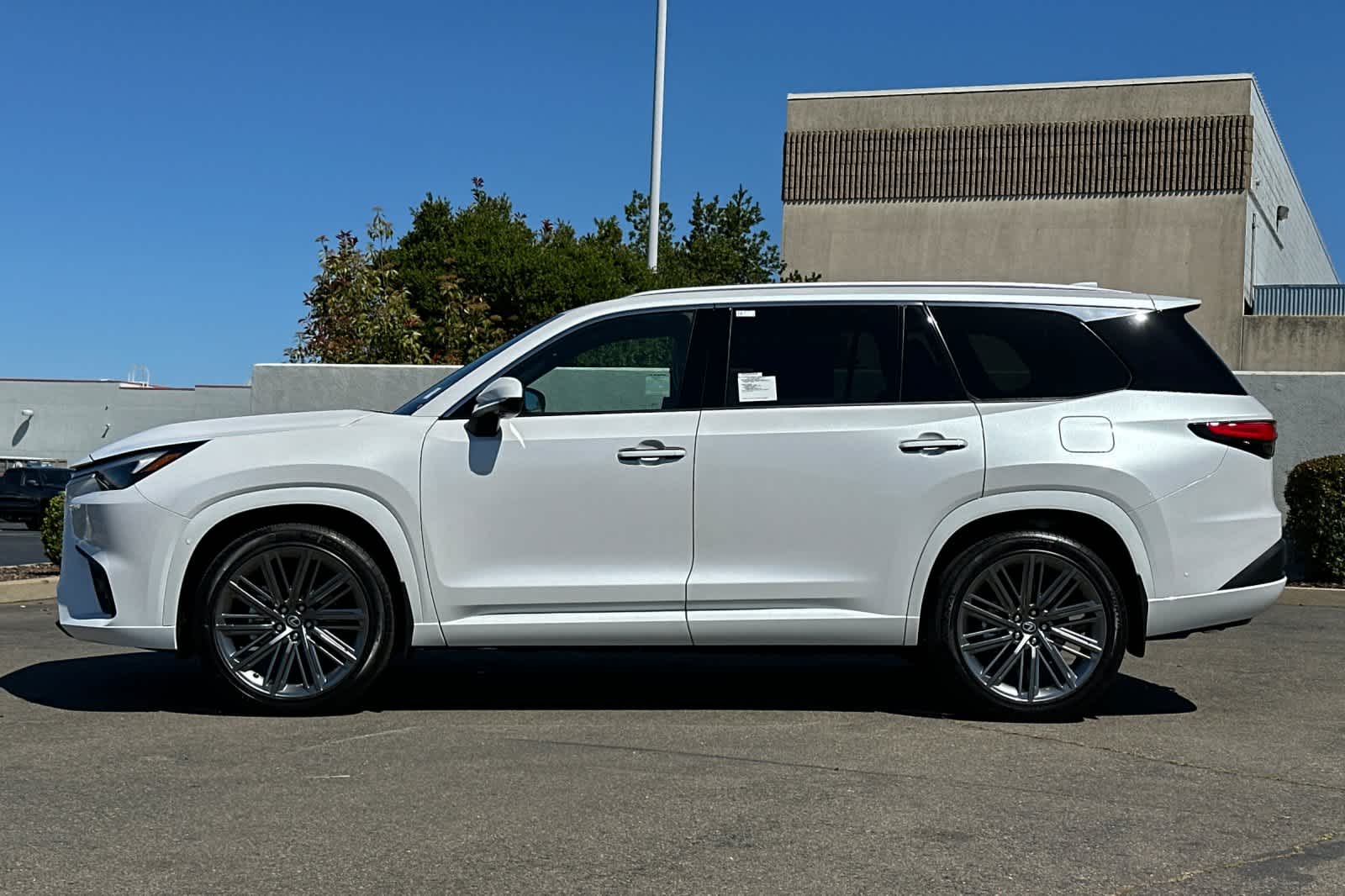 Thumbnail: 2026 Lexus TX - 9