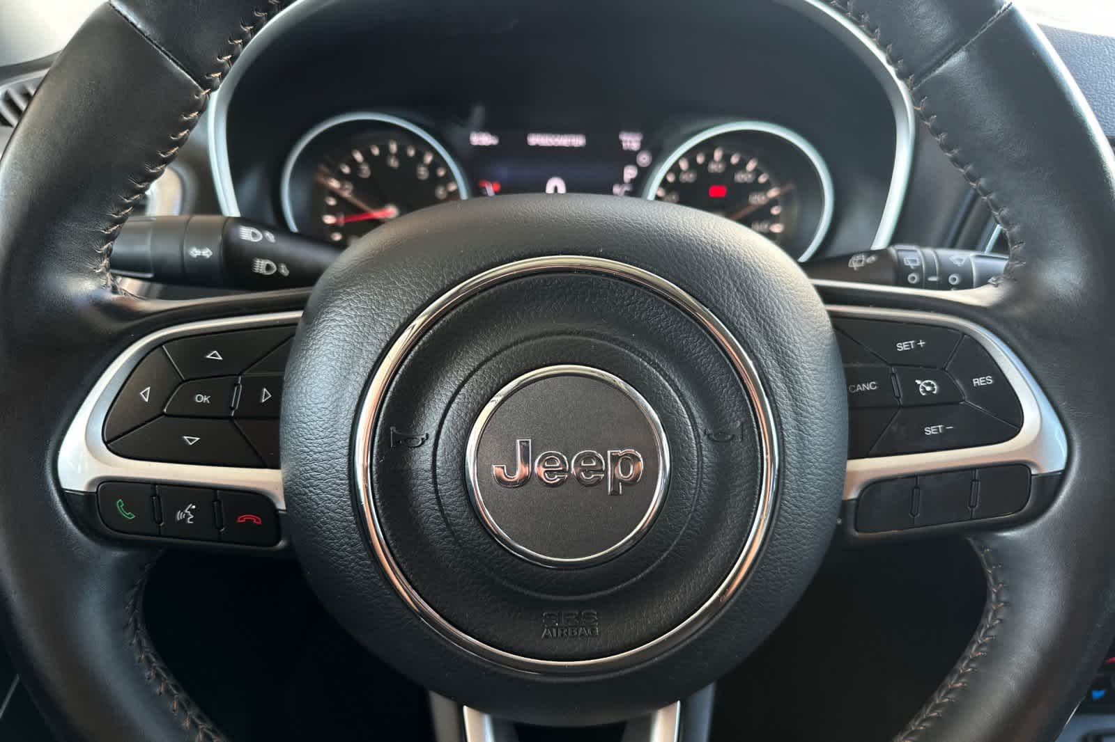 Thumbnail: 2018 Jeep Compass - 24