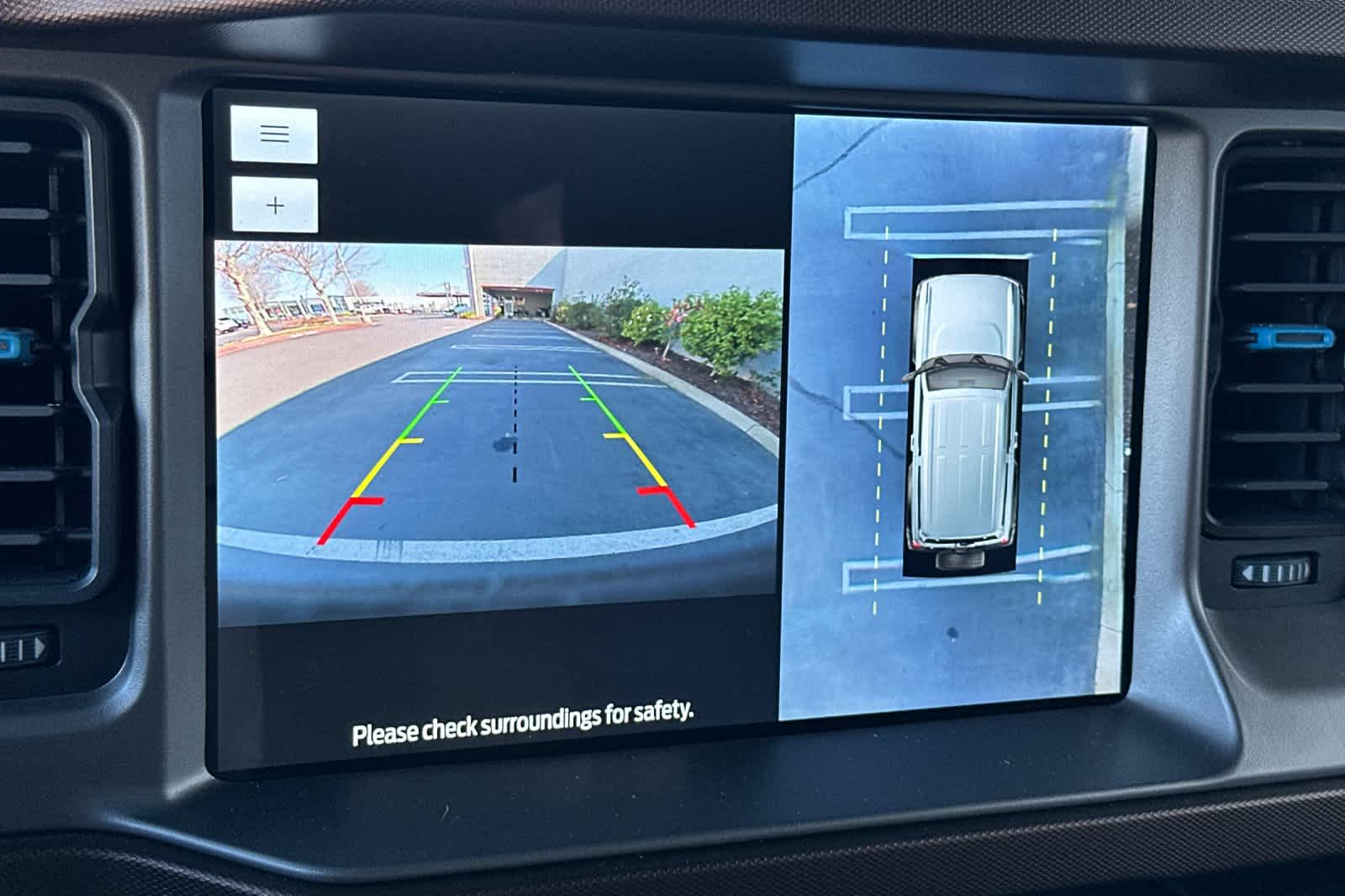 Thumbnail: 2022 Ford Bronco - 21