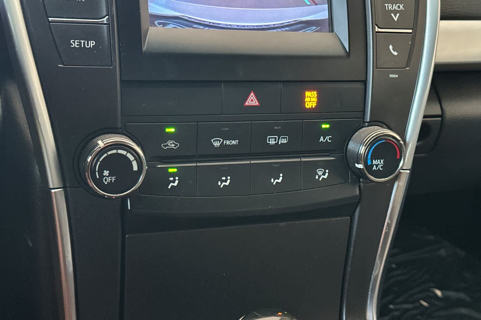 Thumbnail: 2016 Toyota Camry - 20