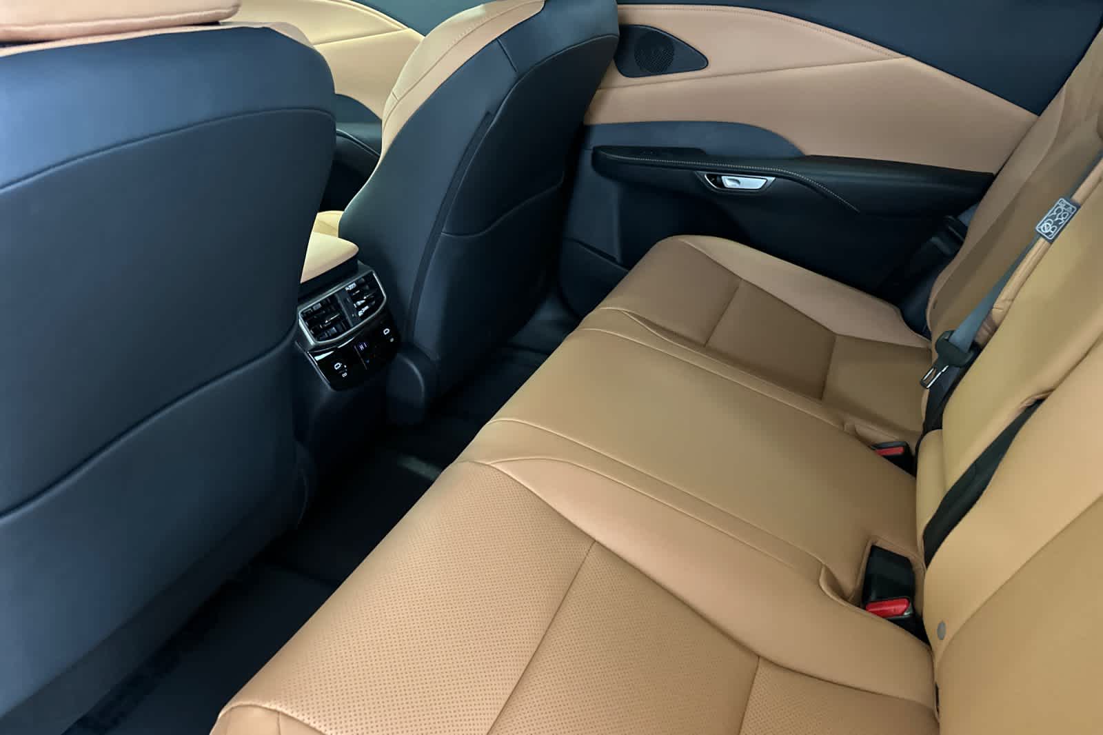 Thumbnail: 2026 Lexus RX - 4