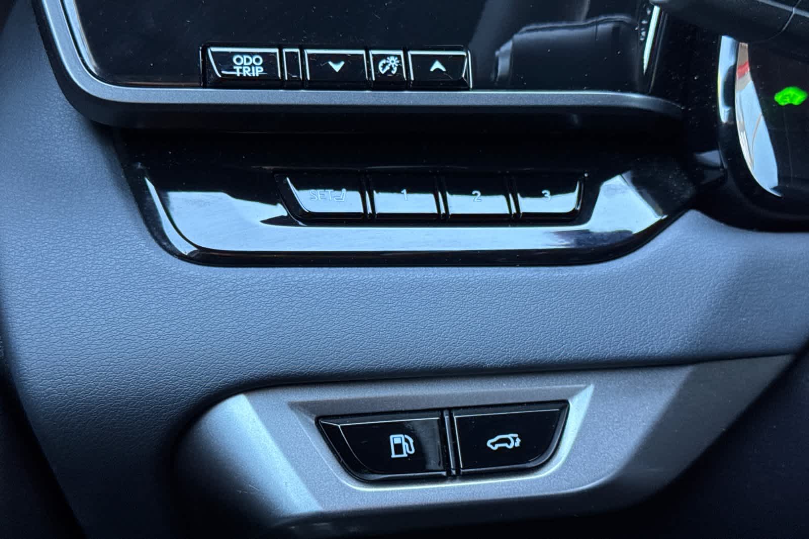 Thumbnail: 2025 Lexus RX - 31