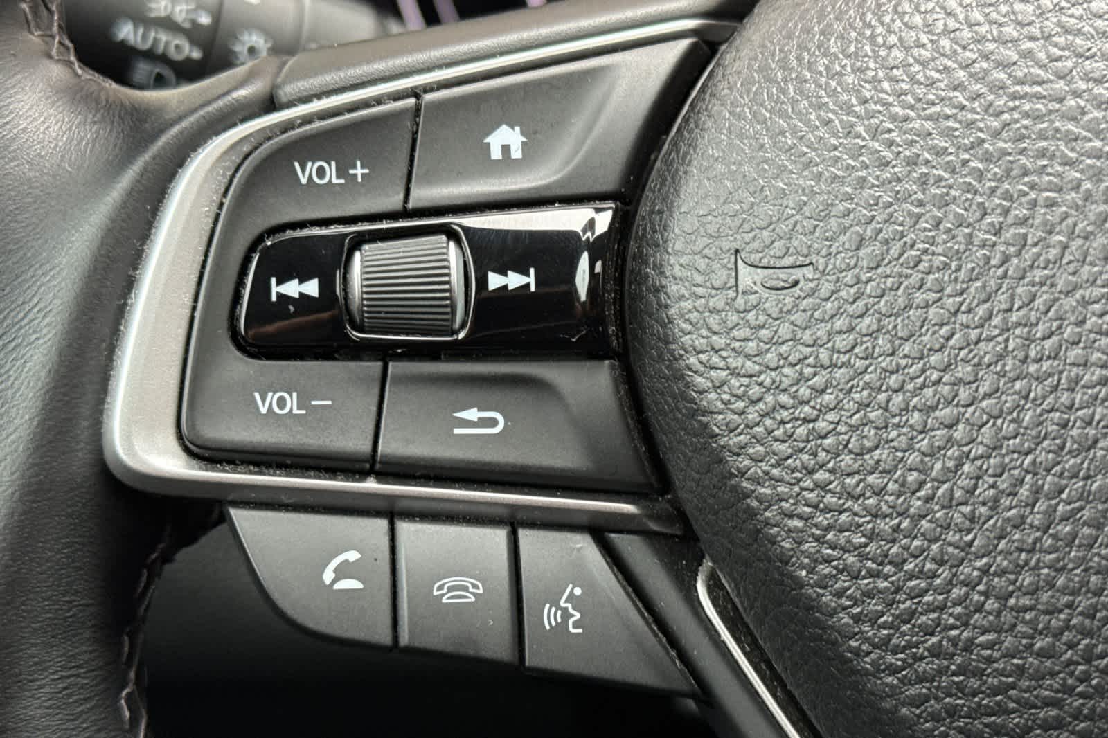 Thumbnail: 2018 Honda Accord - 25