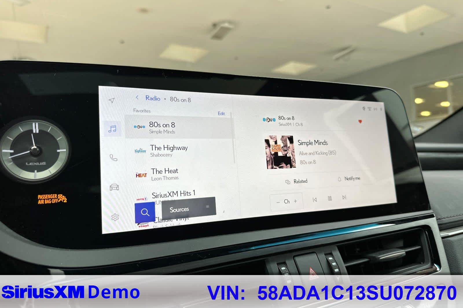 Thumbnail: 2025 Lexus ES - 32