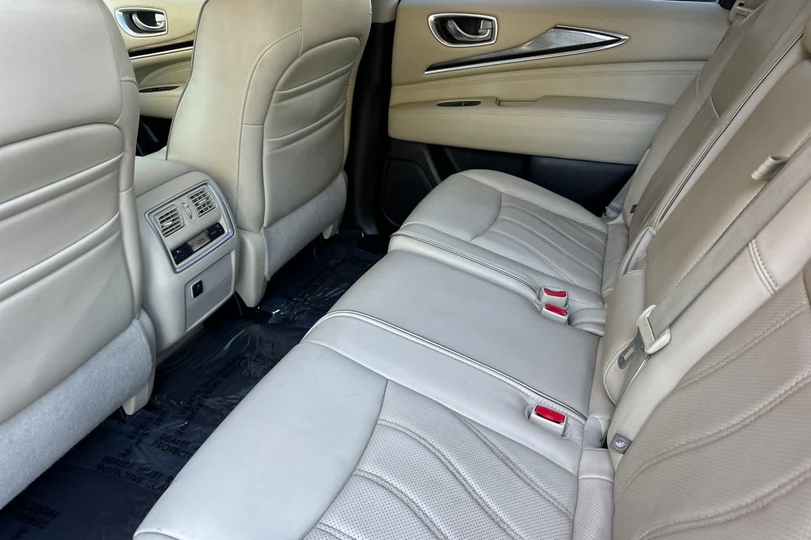 Thumbnail: 2016 INFINITI QX60 - 4