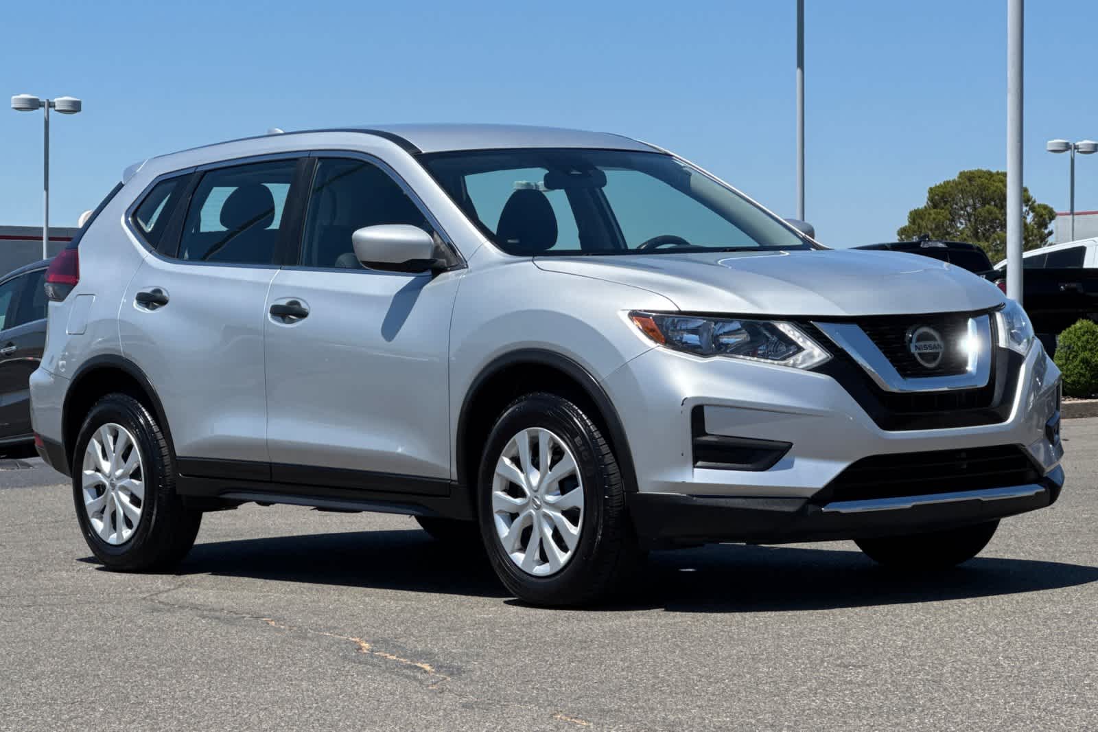 Thumbnail: 2020 Nissan Rogue - 5