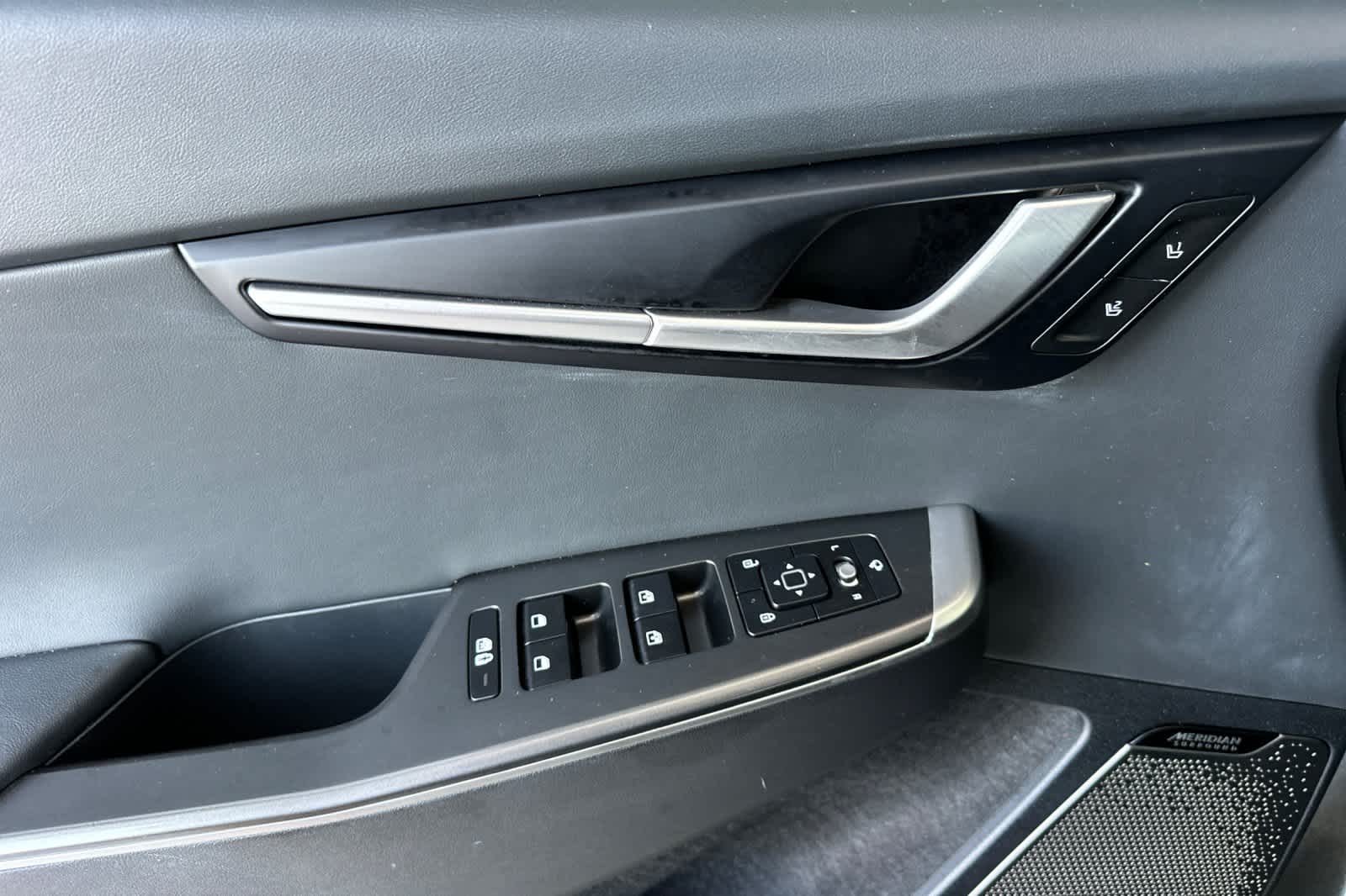Thumbnail: 2023 Kia EV6 - 12