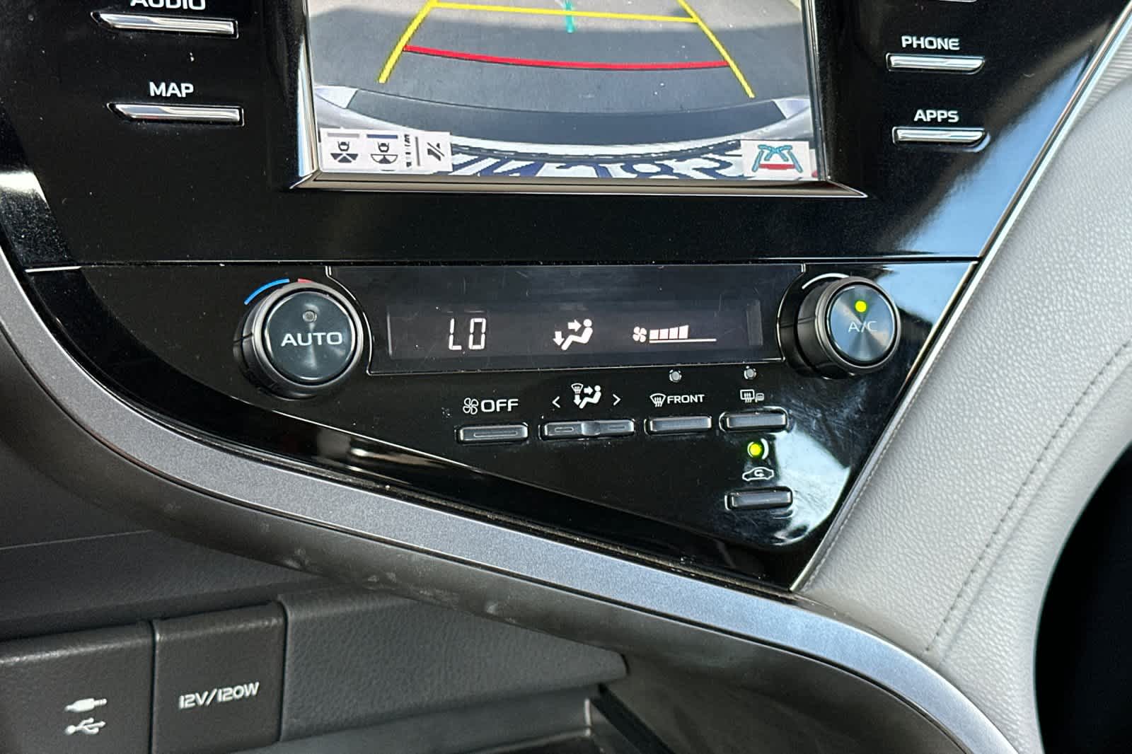 Thumbnail: 2019 Toyota Camry - 20