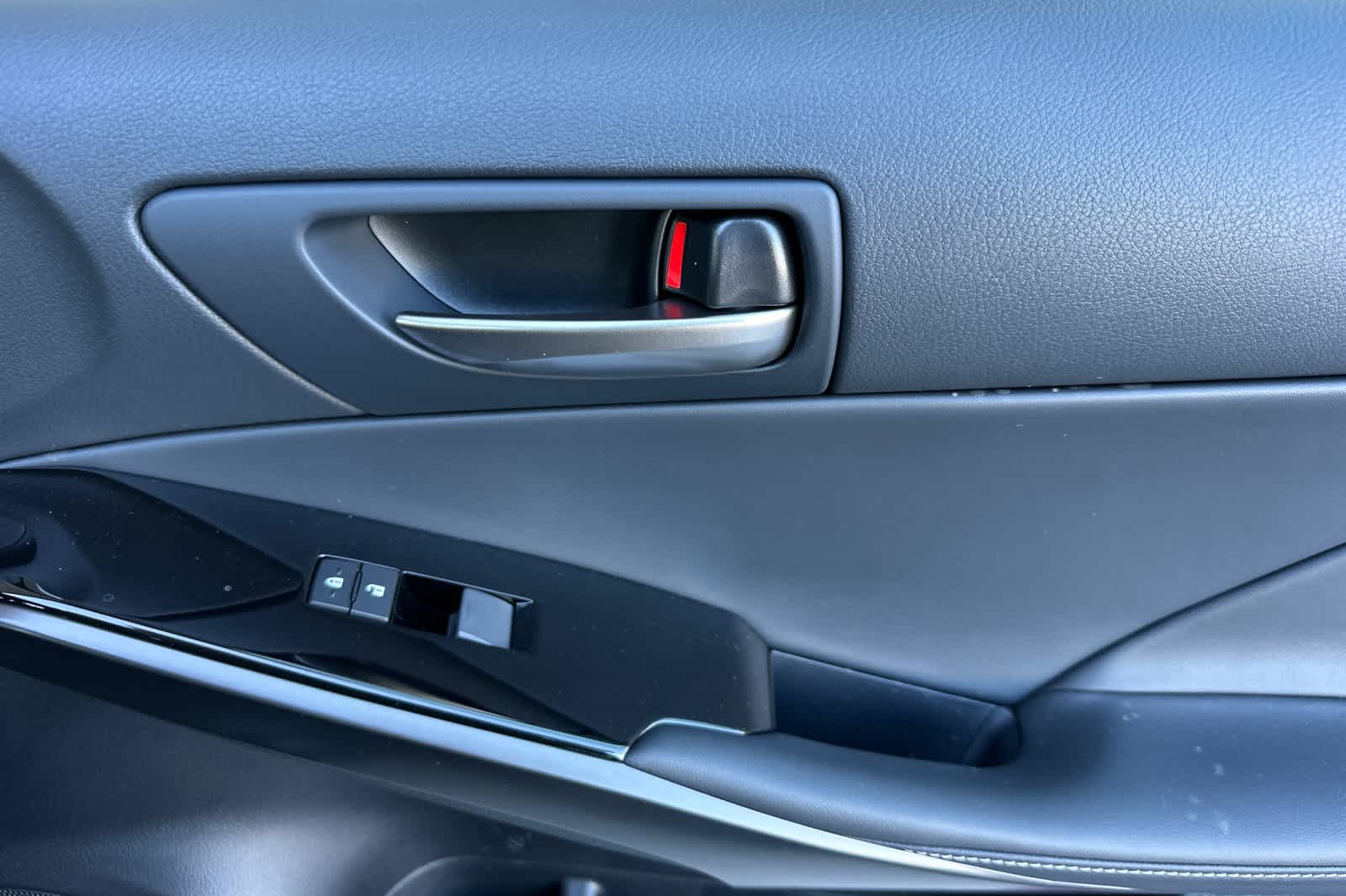 Thumbnail: 2025 Lexus IS - 18