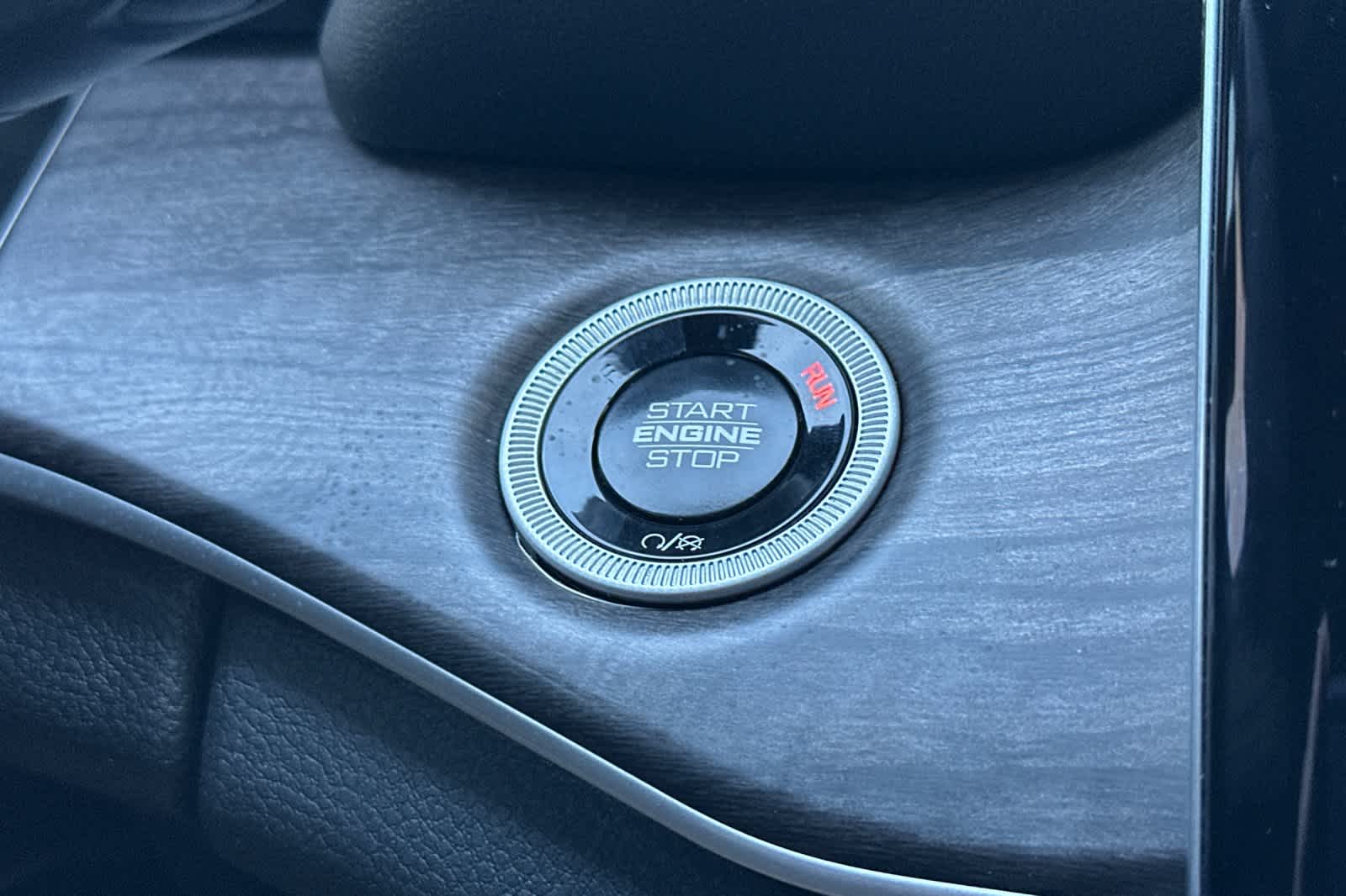 Thumbnail: 2024 Jeep Grand Cherokee - 24