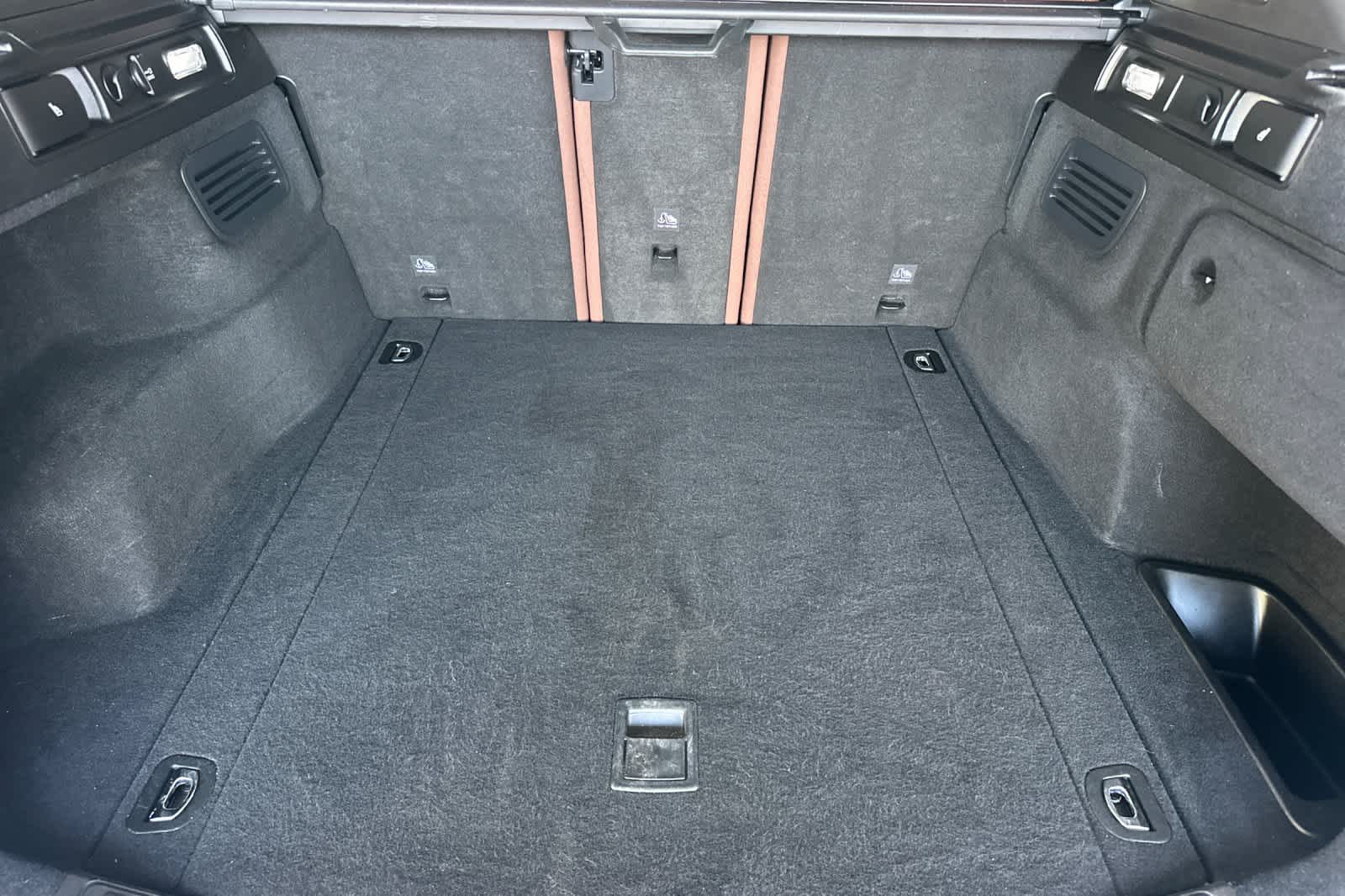 Thumbnail: 2022 Alfa Romeo Stelvio - 16