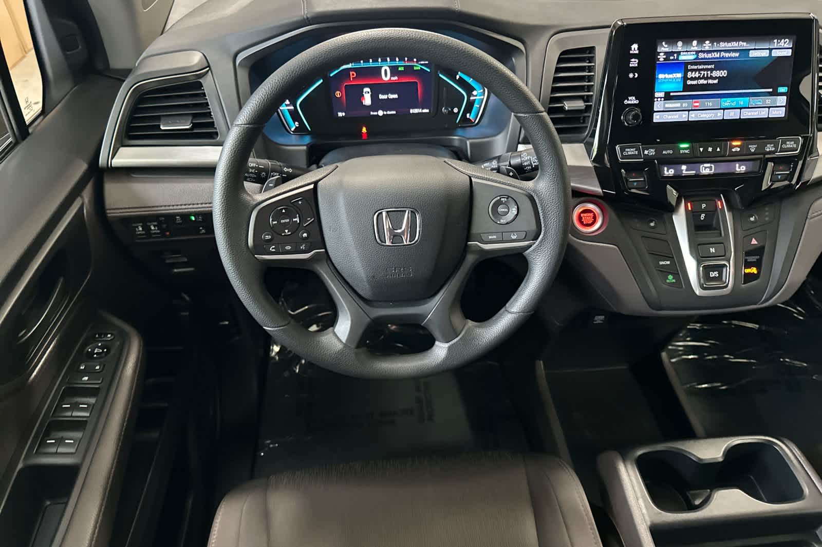 Thumbnail: 2019 Honda Odyssey - 14