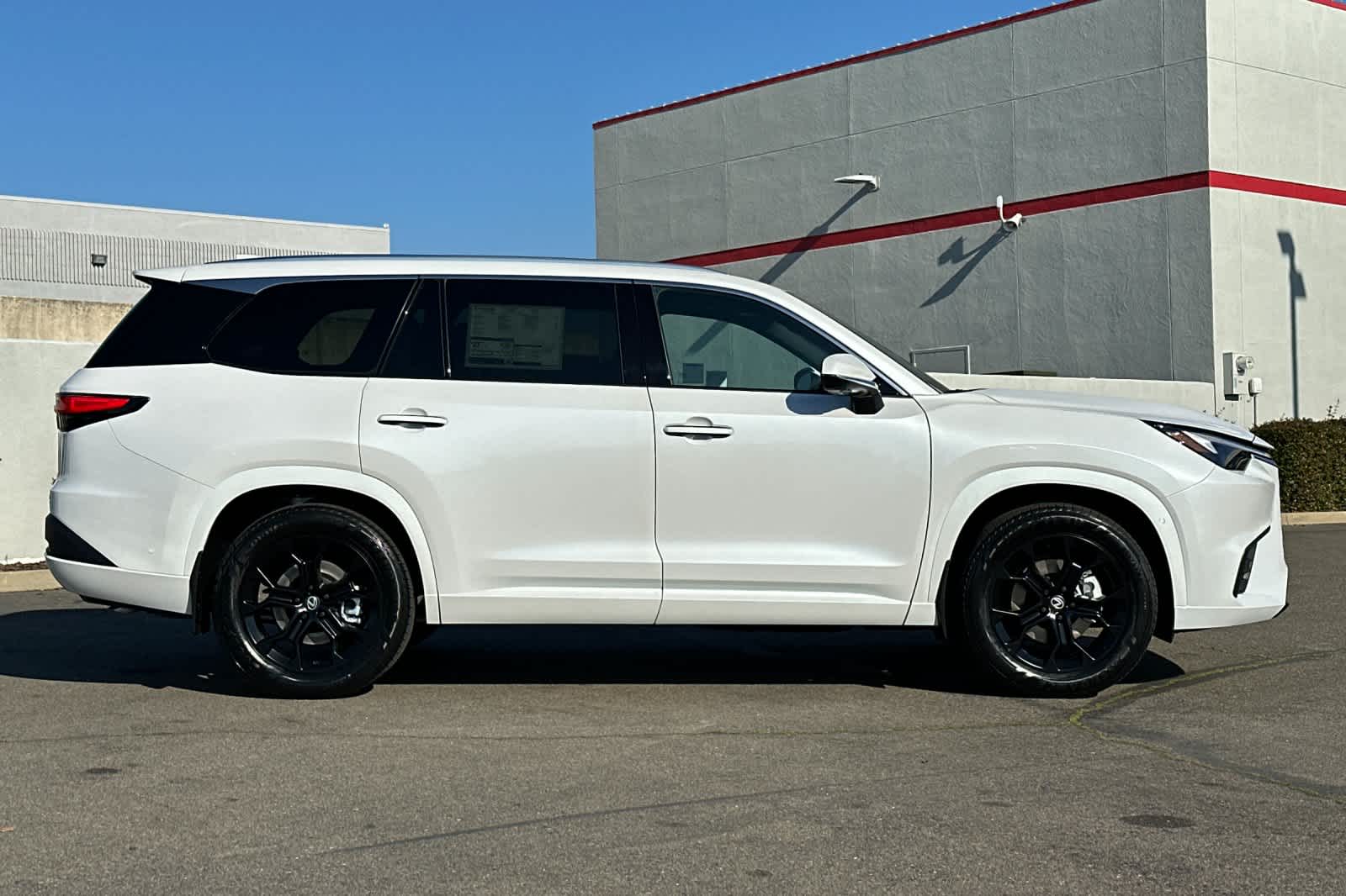 Thumbnail: 2026 Lexus TX - 6