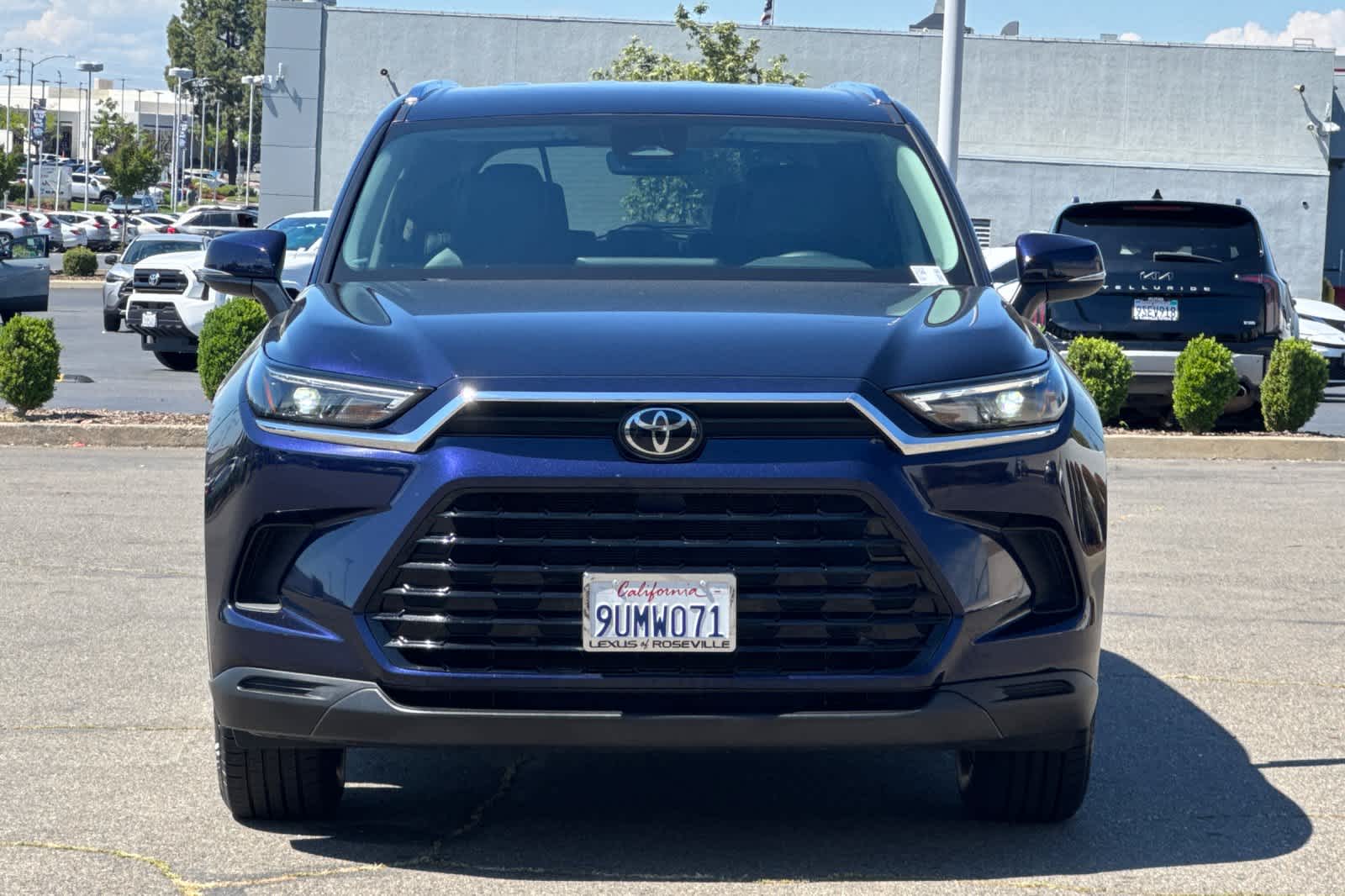 Thumbnail: 2025 Toyota Grand Highlander - 10