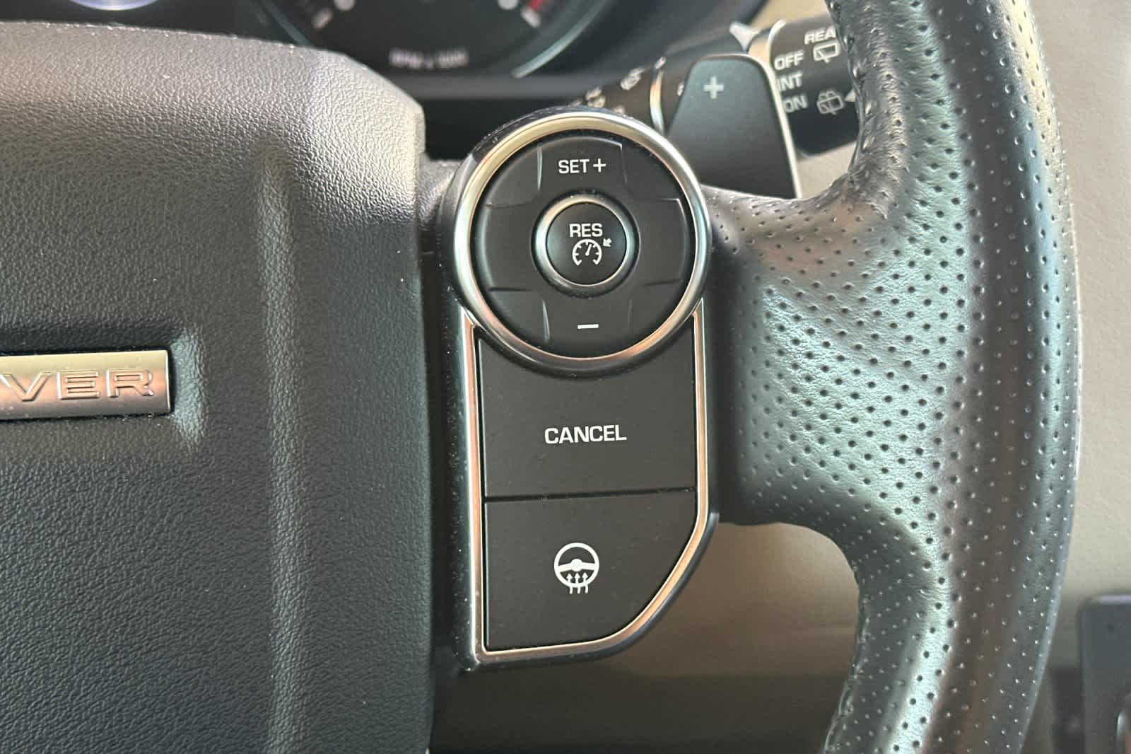 Thumbnail: 2016 Land Rover Range Rover Sport - 29