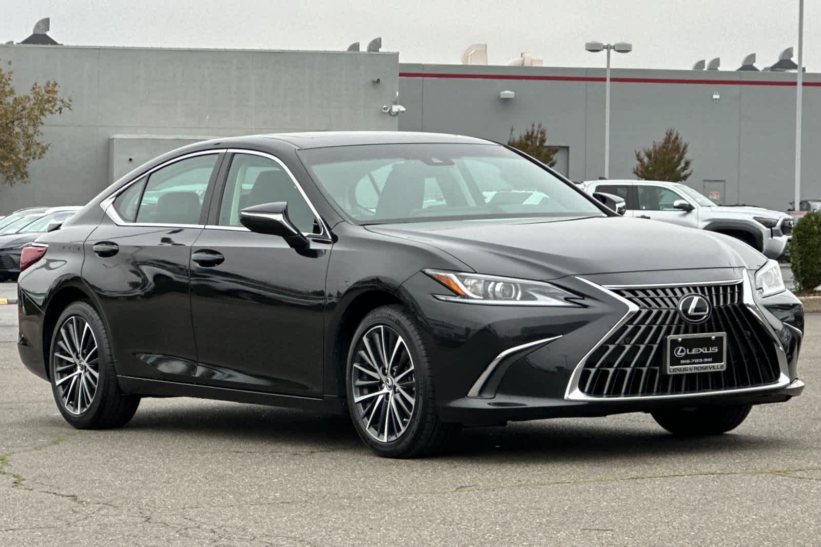 Thumbnail: 2024 Lexus ES - 5
