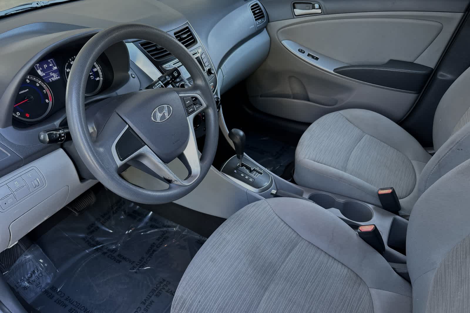2015 Hyundai Accent GS 11