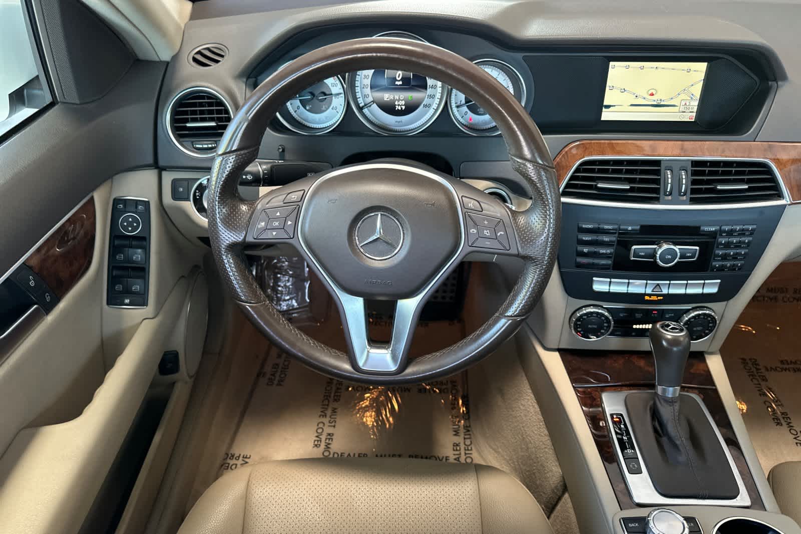 Thumbnail: 2014 Mercedes-Benz C-Class - 15