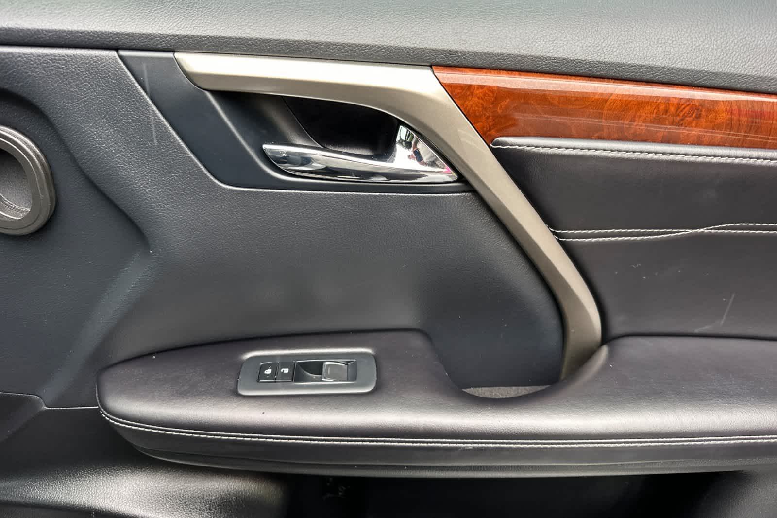 Thumbnail: 2018 Lexus RX - 20