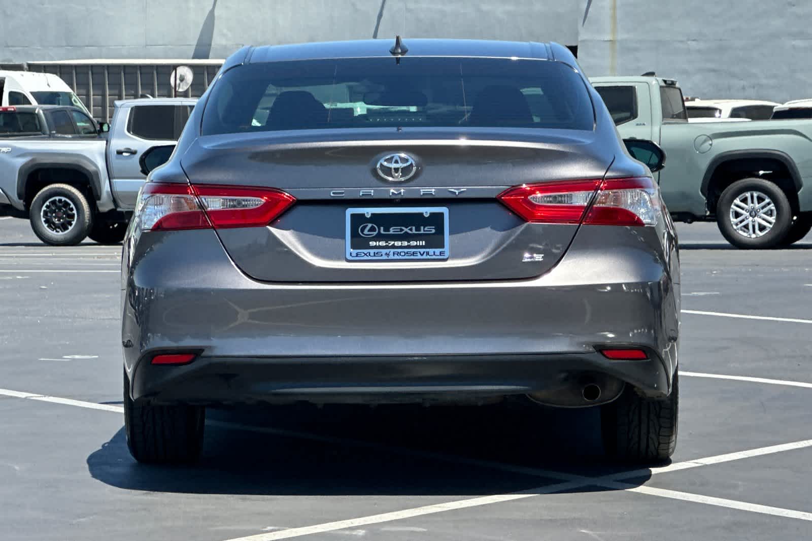 2019 Toyota Camry LE 8