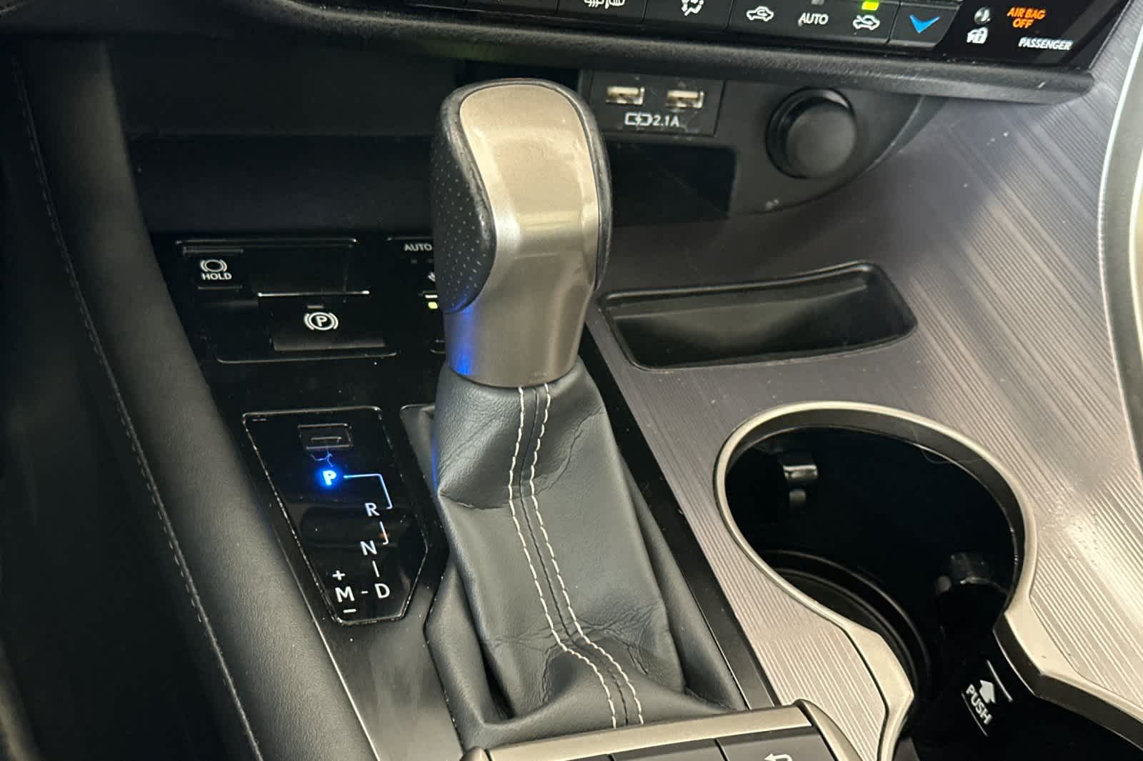 Thumbnail: 2020 Lexus RX - 24