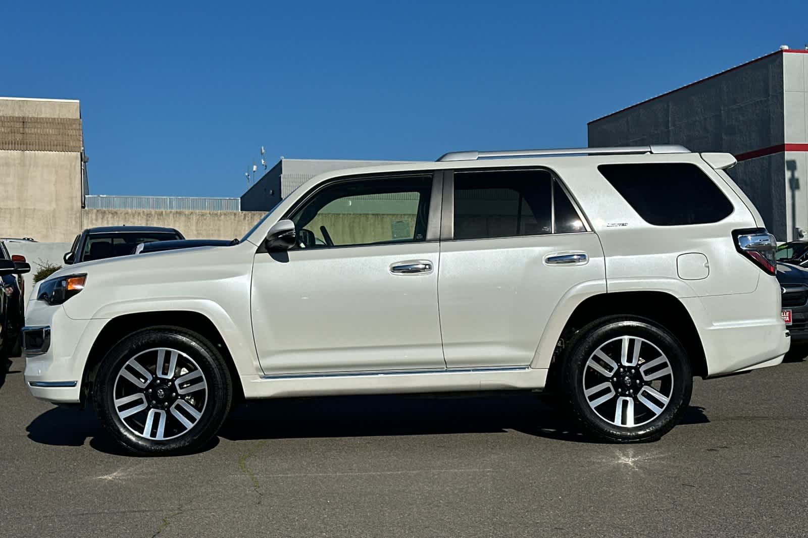 Thumbnail: 2023 Toyota 4Runner - 9