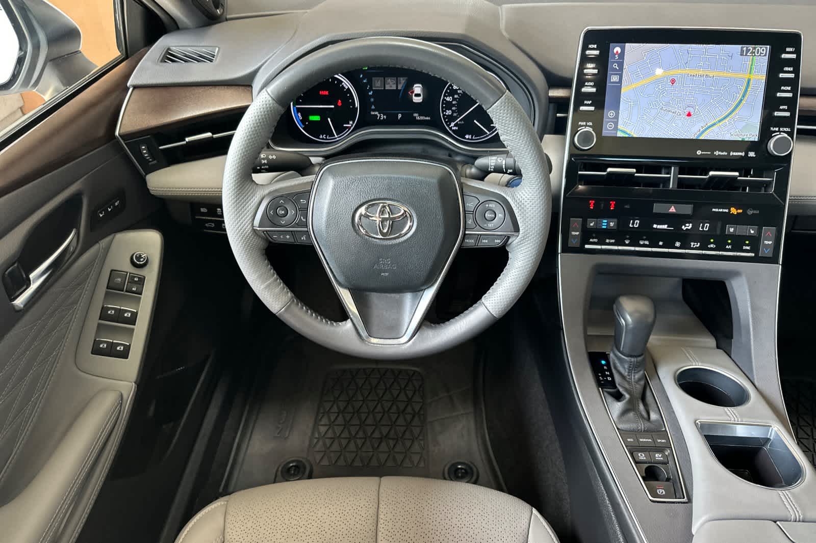 Thumbnail: 2021 Toyota Avalon - 15